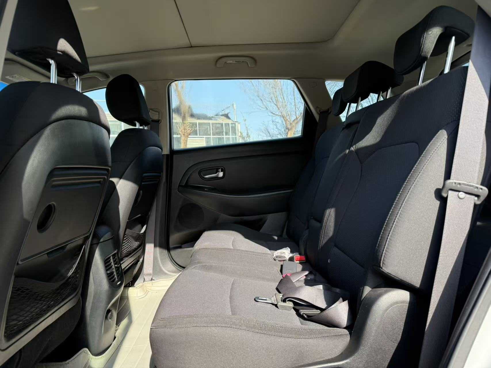 Kia Carens 2015 image de voiture #5