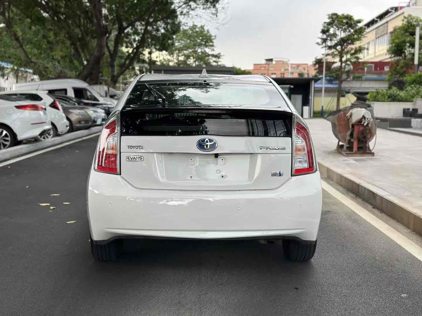 Toyota Prius 2013 car image #5