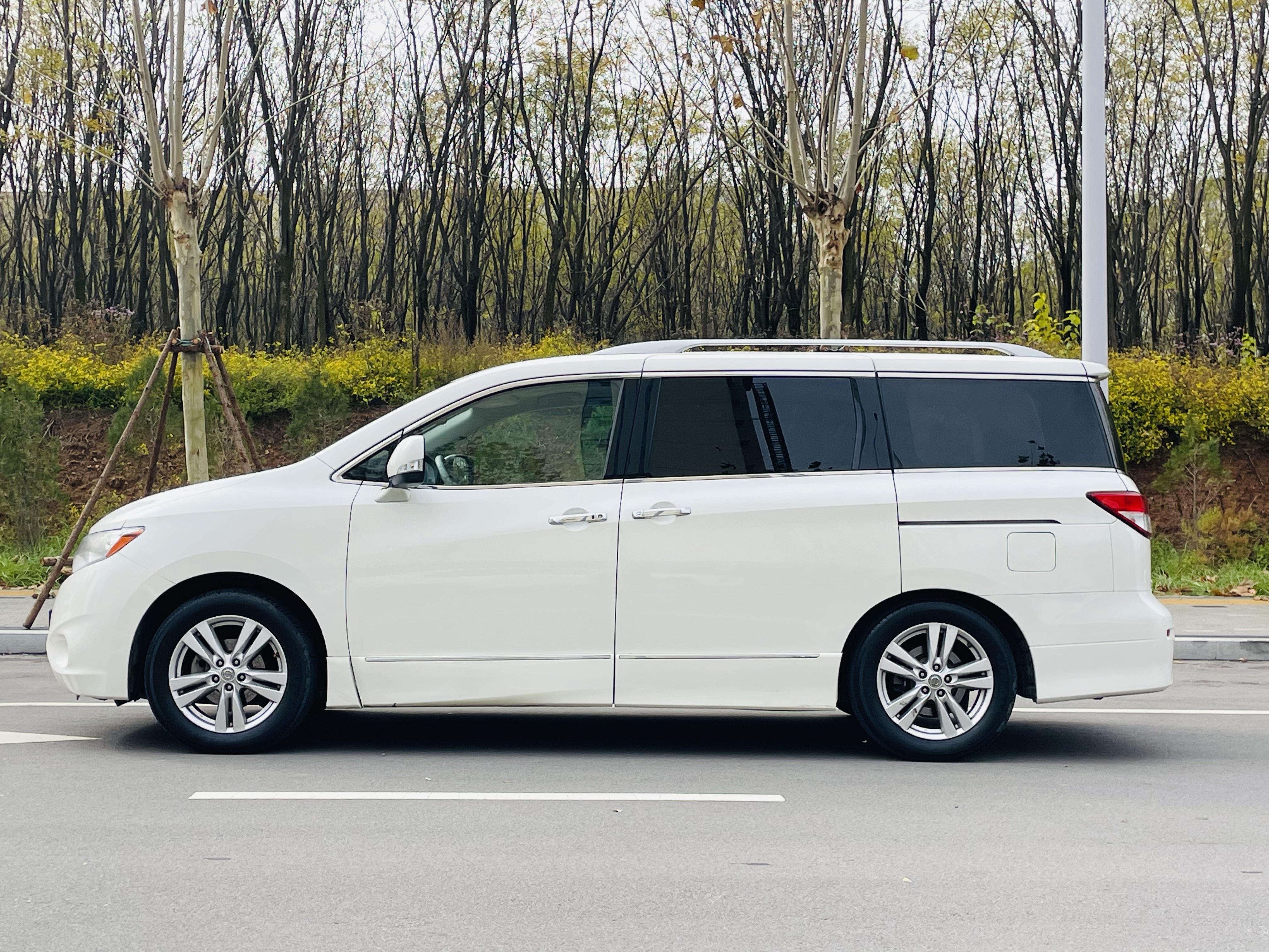 日产 贵士 2012 汽车图片 #5