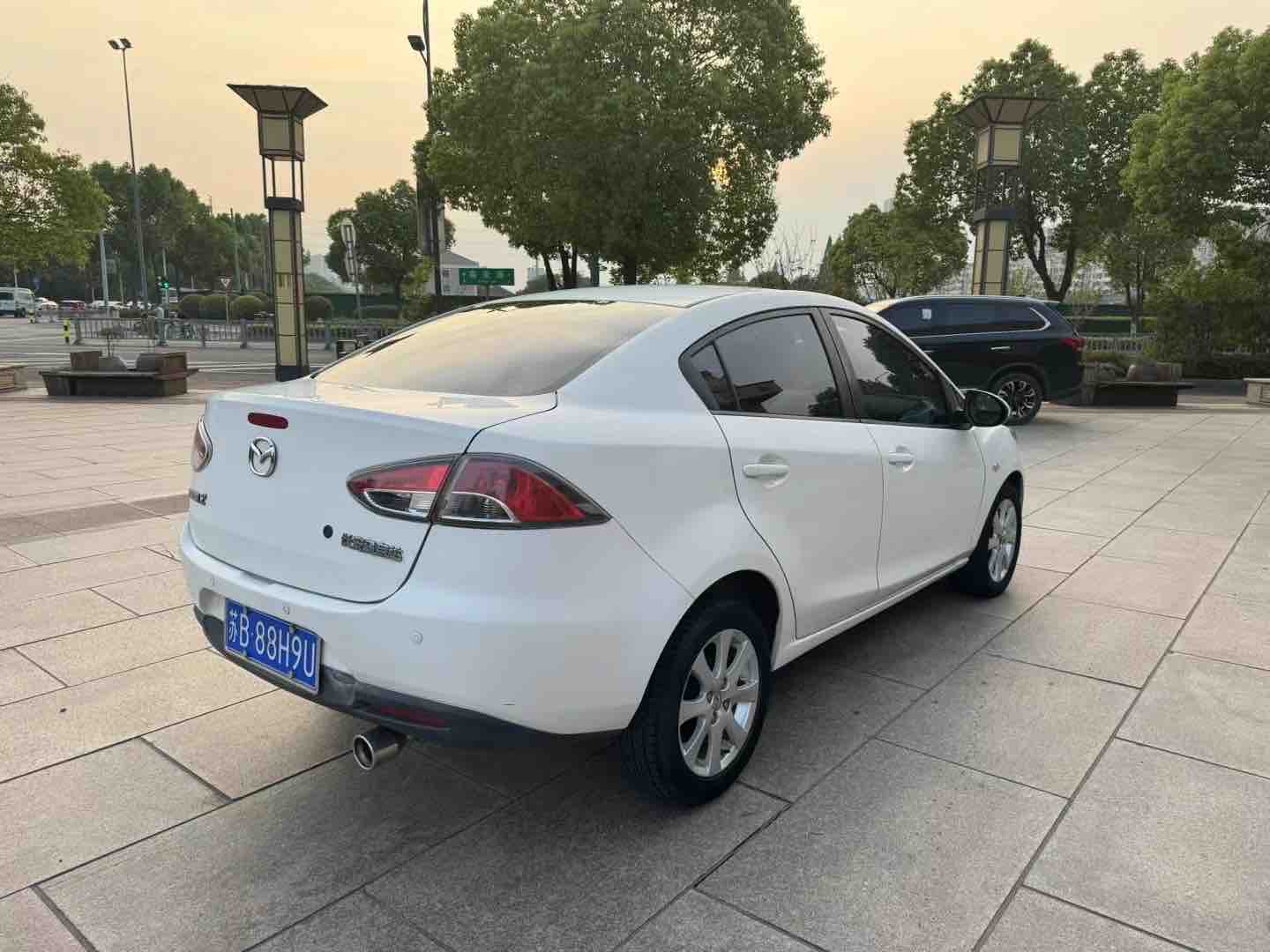 Mazda 2 Sedan 2010 image de voiture #5