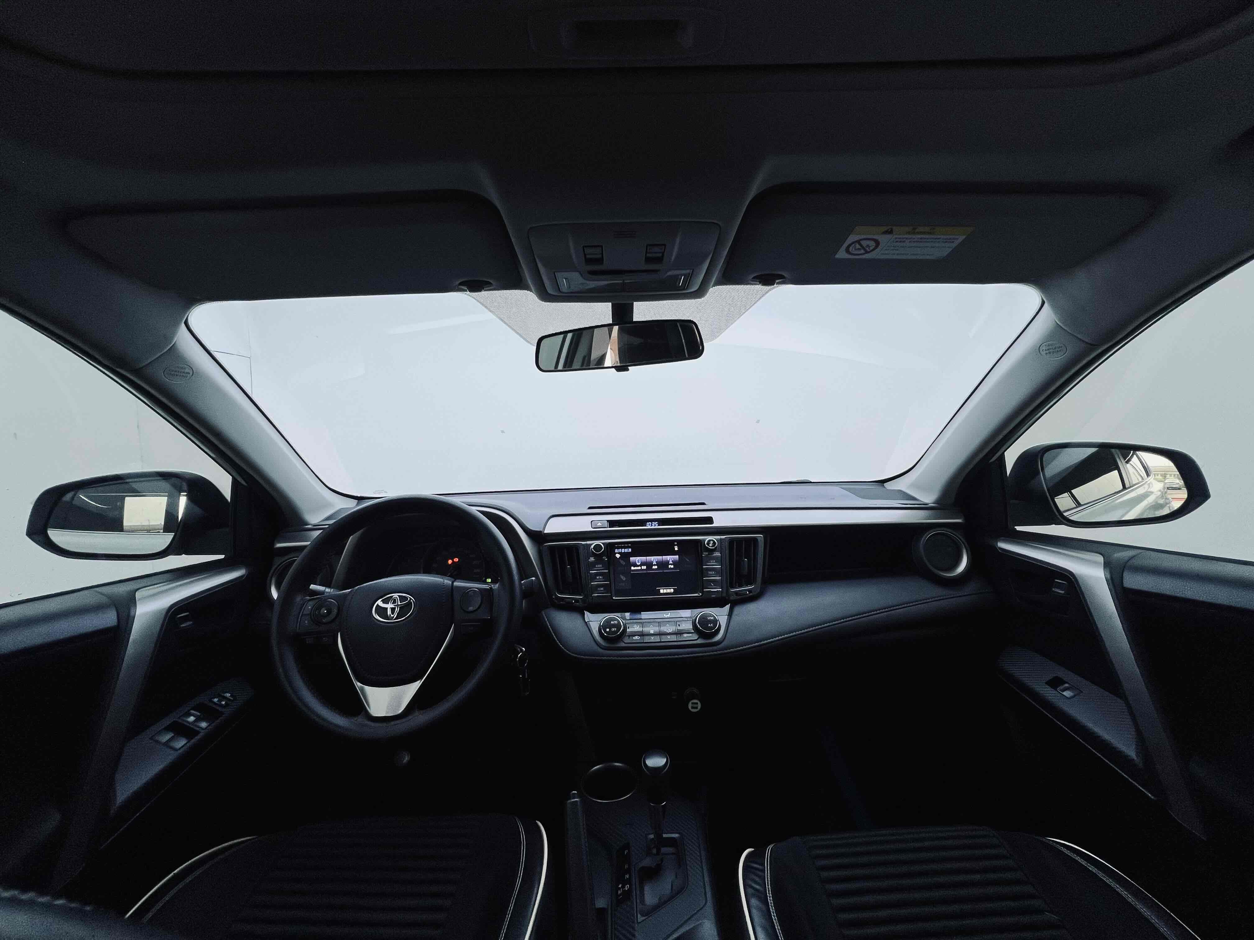 Toyota RAV4 2016 car image #5