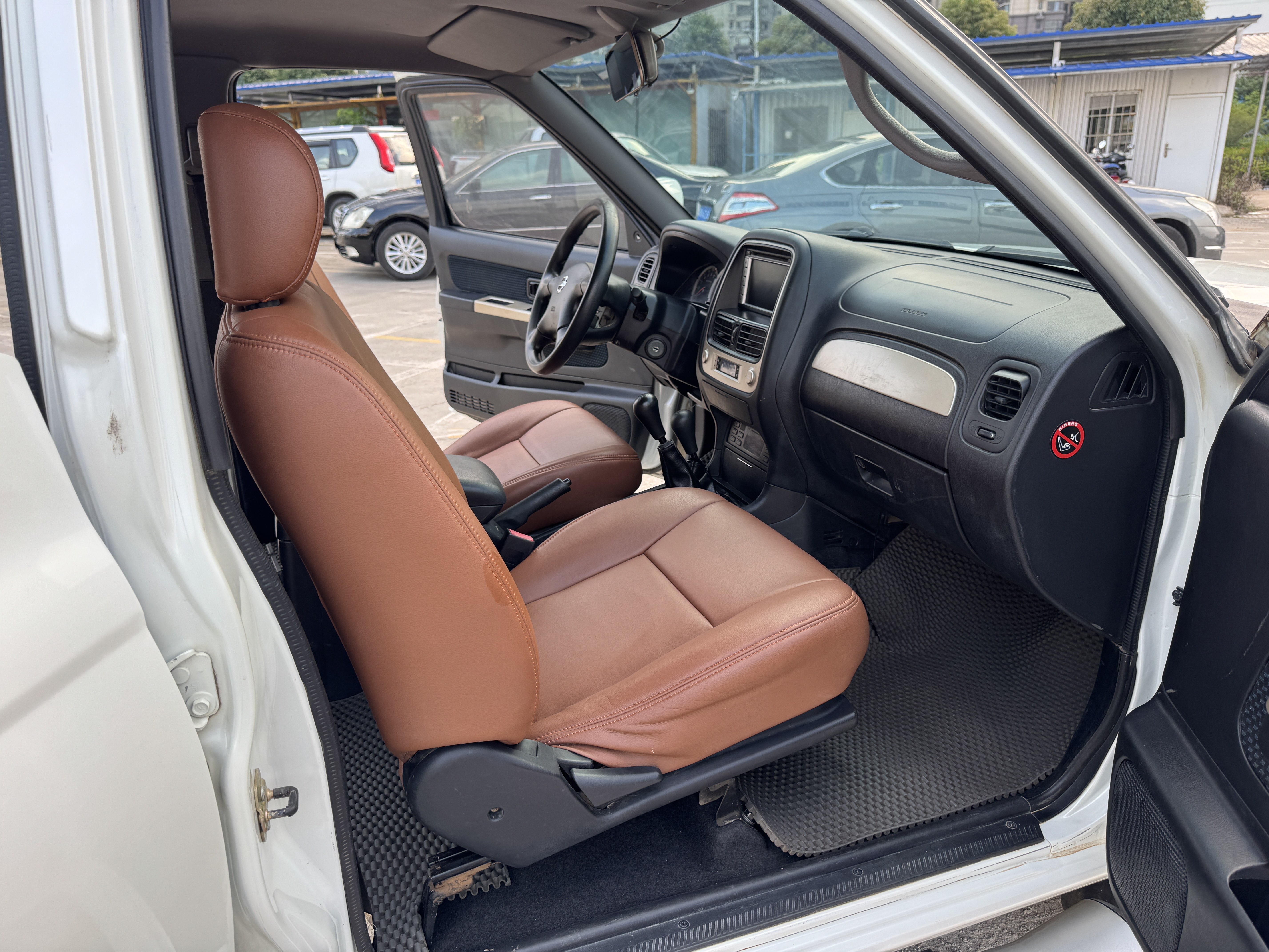 日产 日产帕拉丁 2016 汽车图片 #5