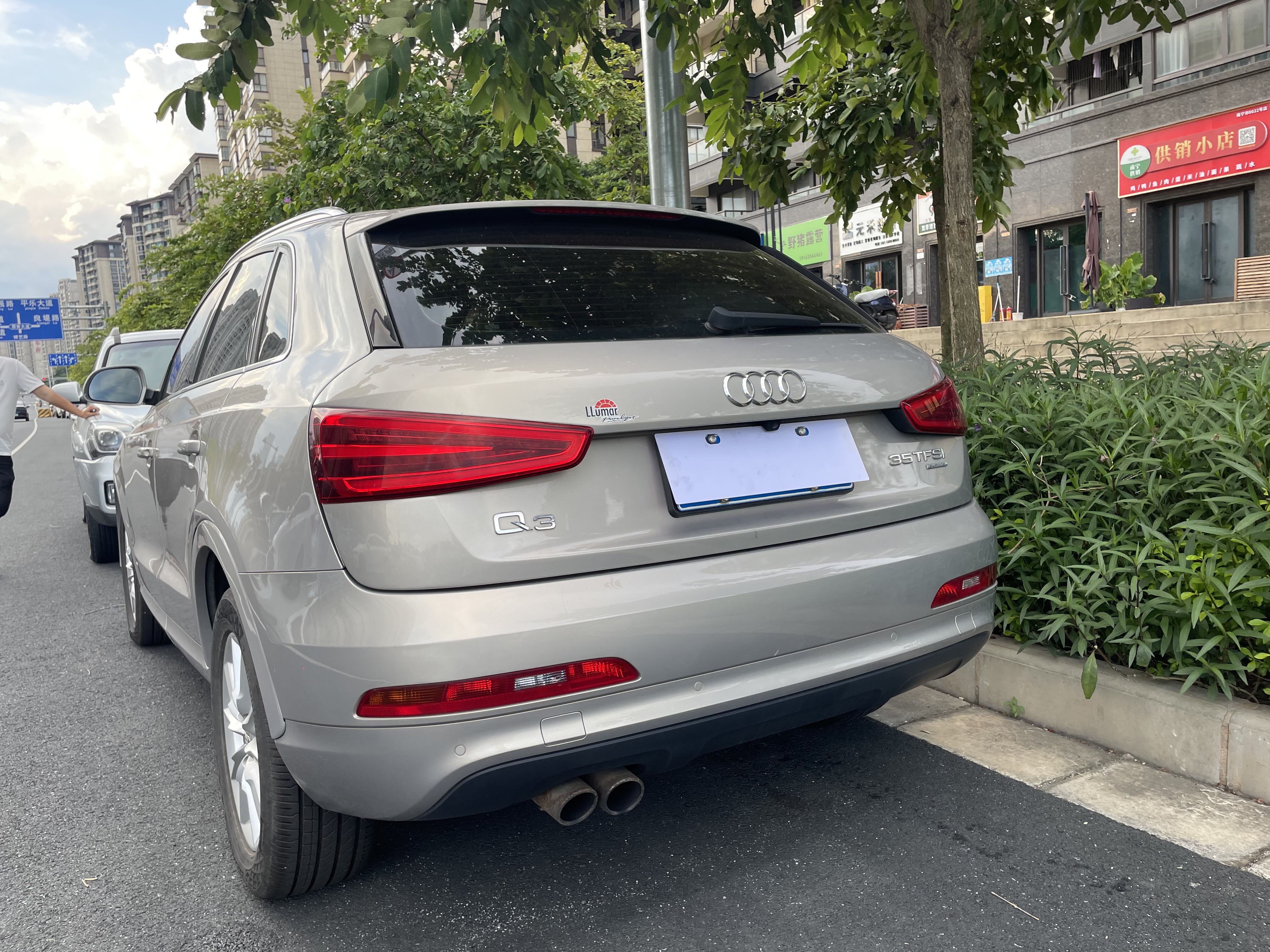 Audi Q3 (Imported) 2013 car image #5