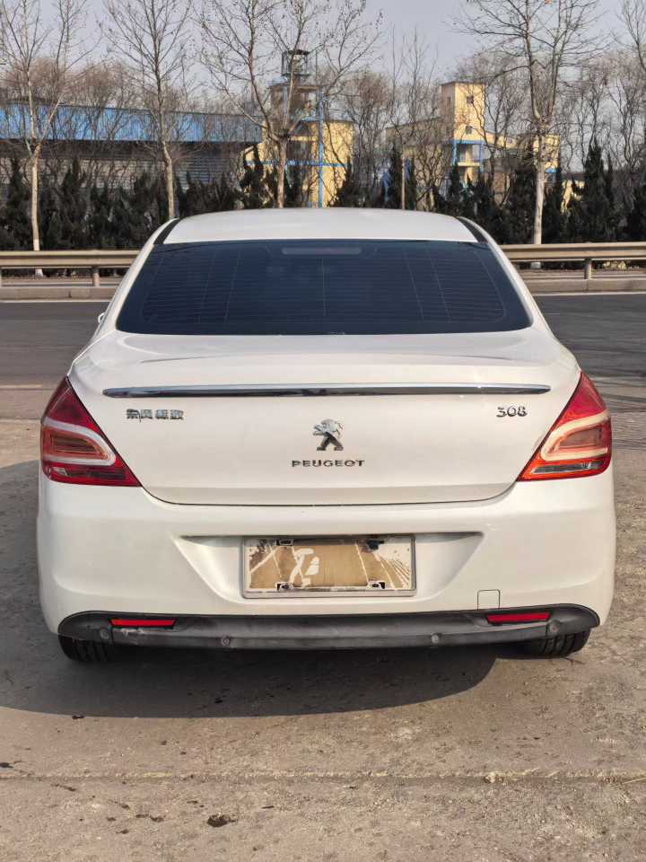 Peugeot 308 2015 #5 Peugeot 308 2015 car image #5