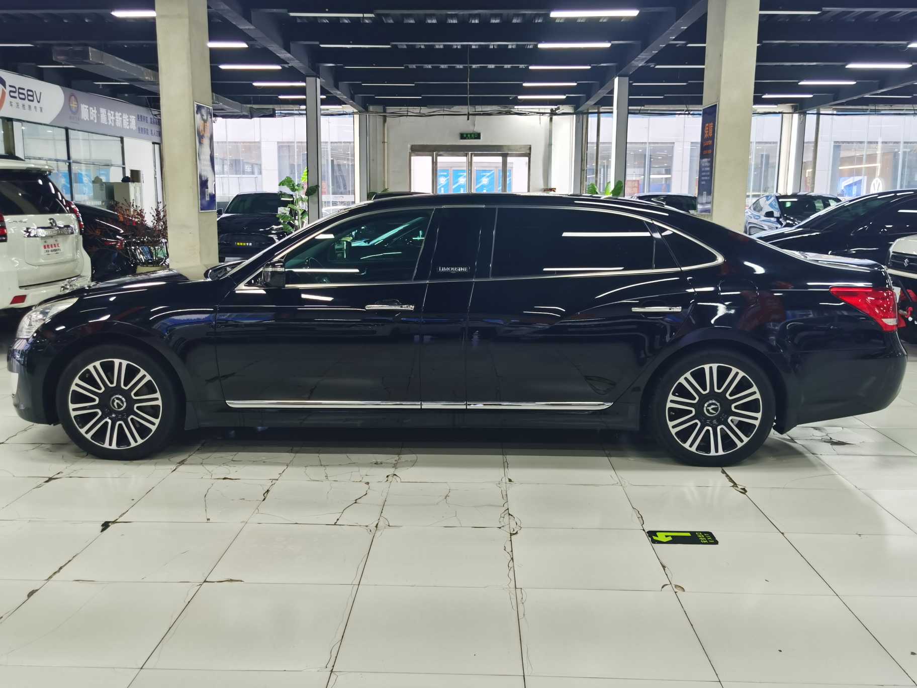 Hyundai Equus 2013 immagine di auto #5