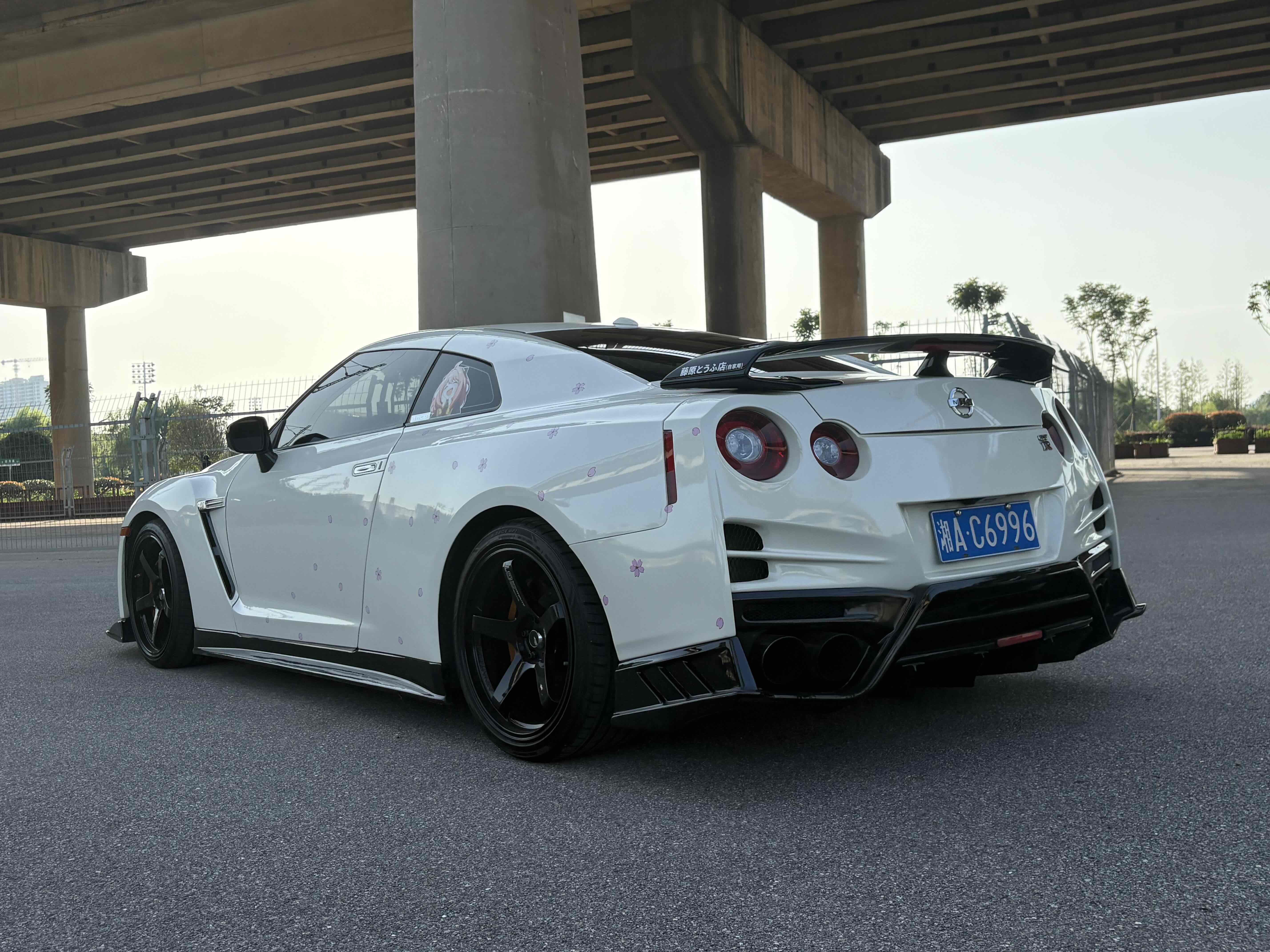 日产 日产GT-R 2010 汽车图片 #5