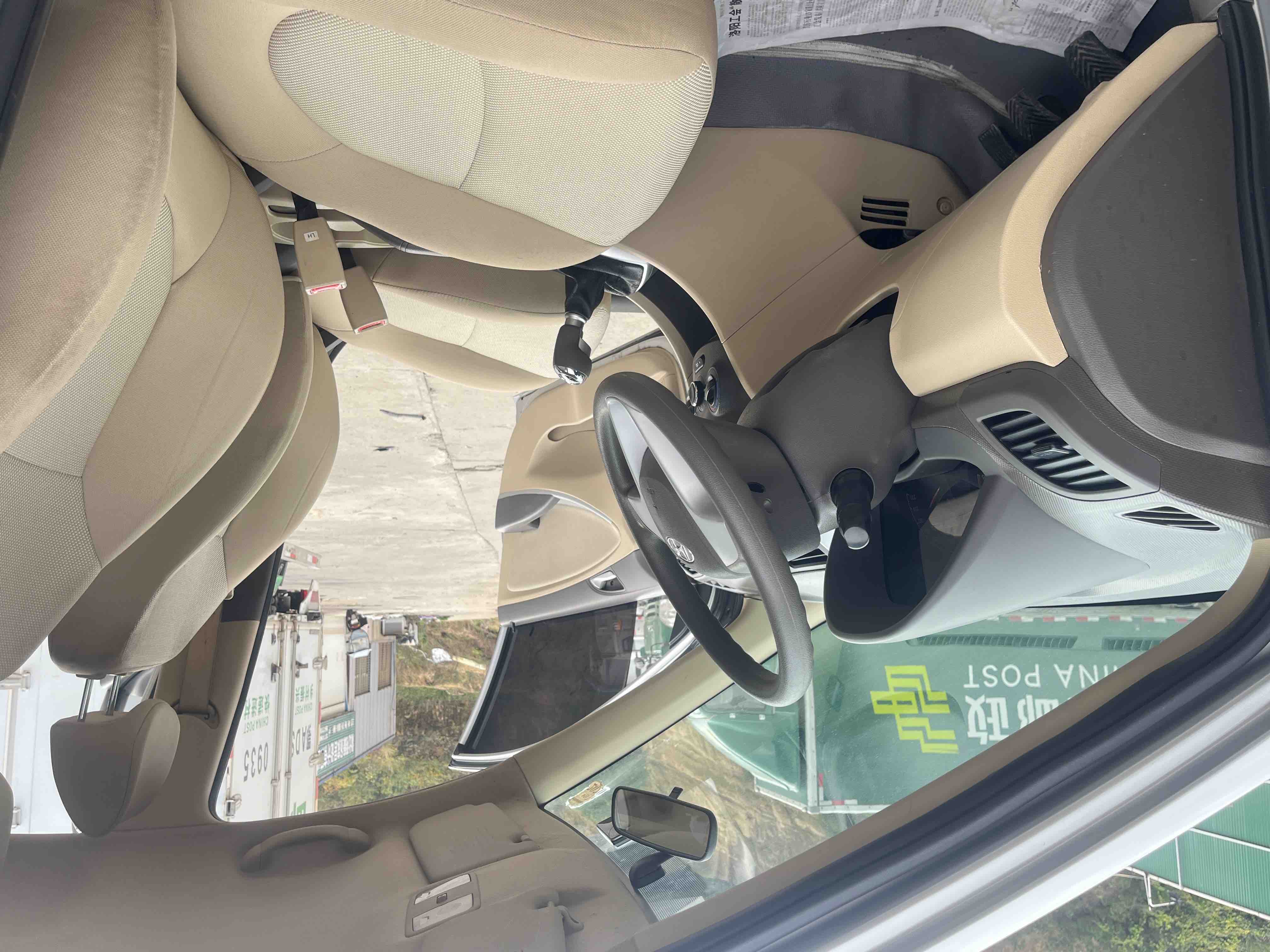 Hyundai Reina 2013 #5 Hyundai Reina 2013 car image #5