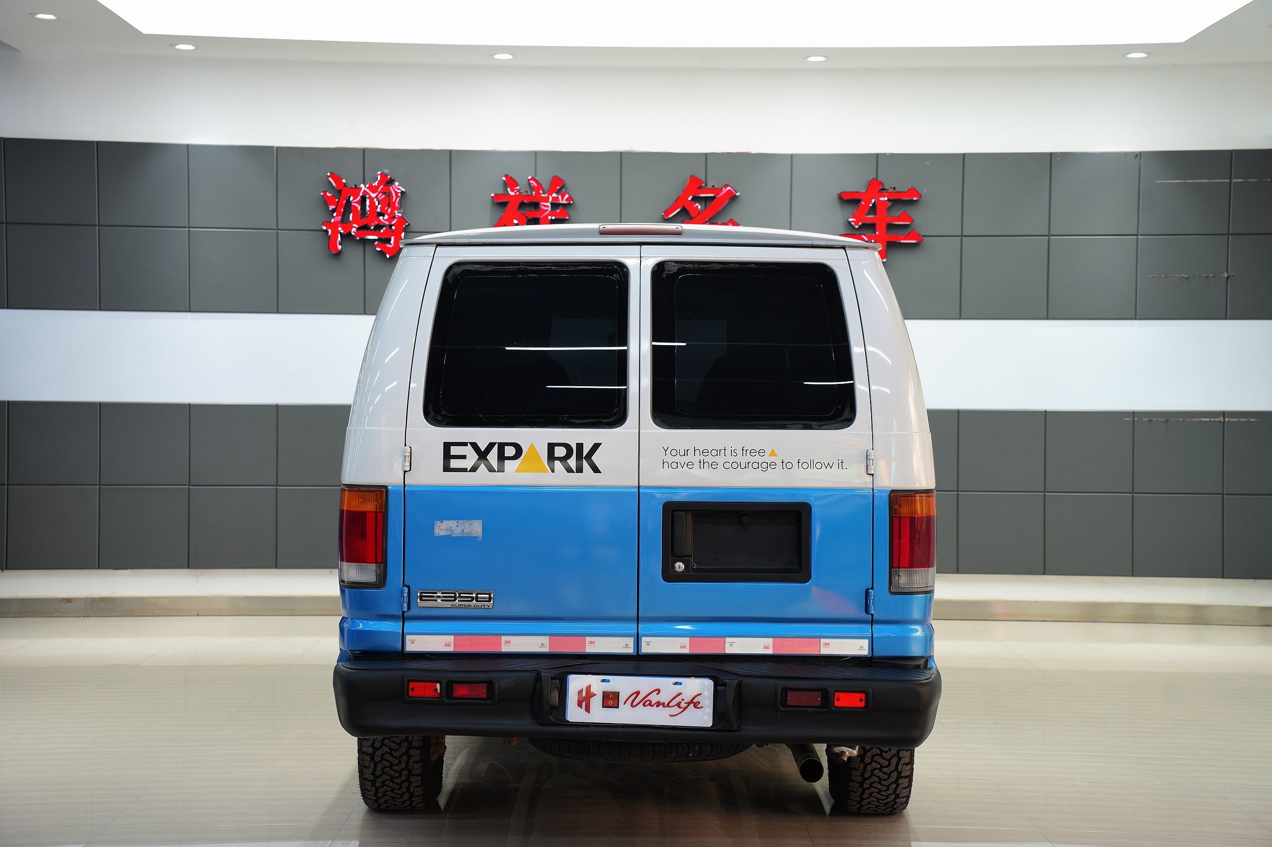 Ford E350 2012 car image #5