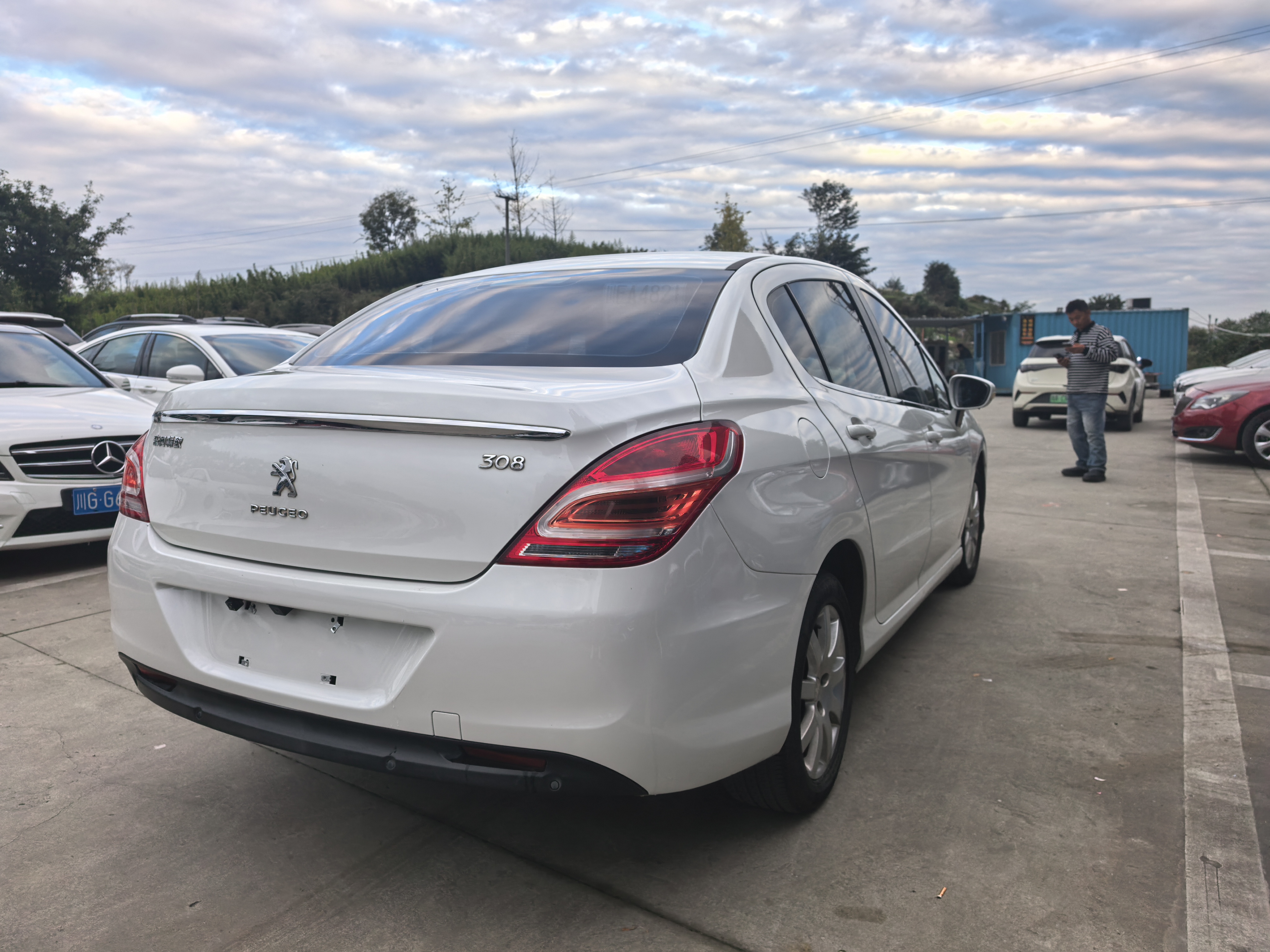 Peugeot 308 2015 car image #5