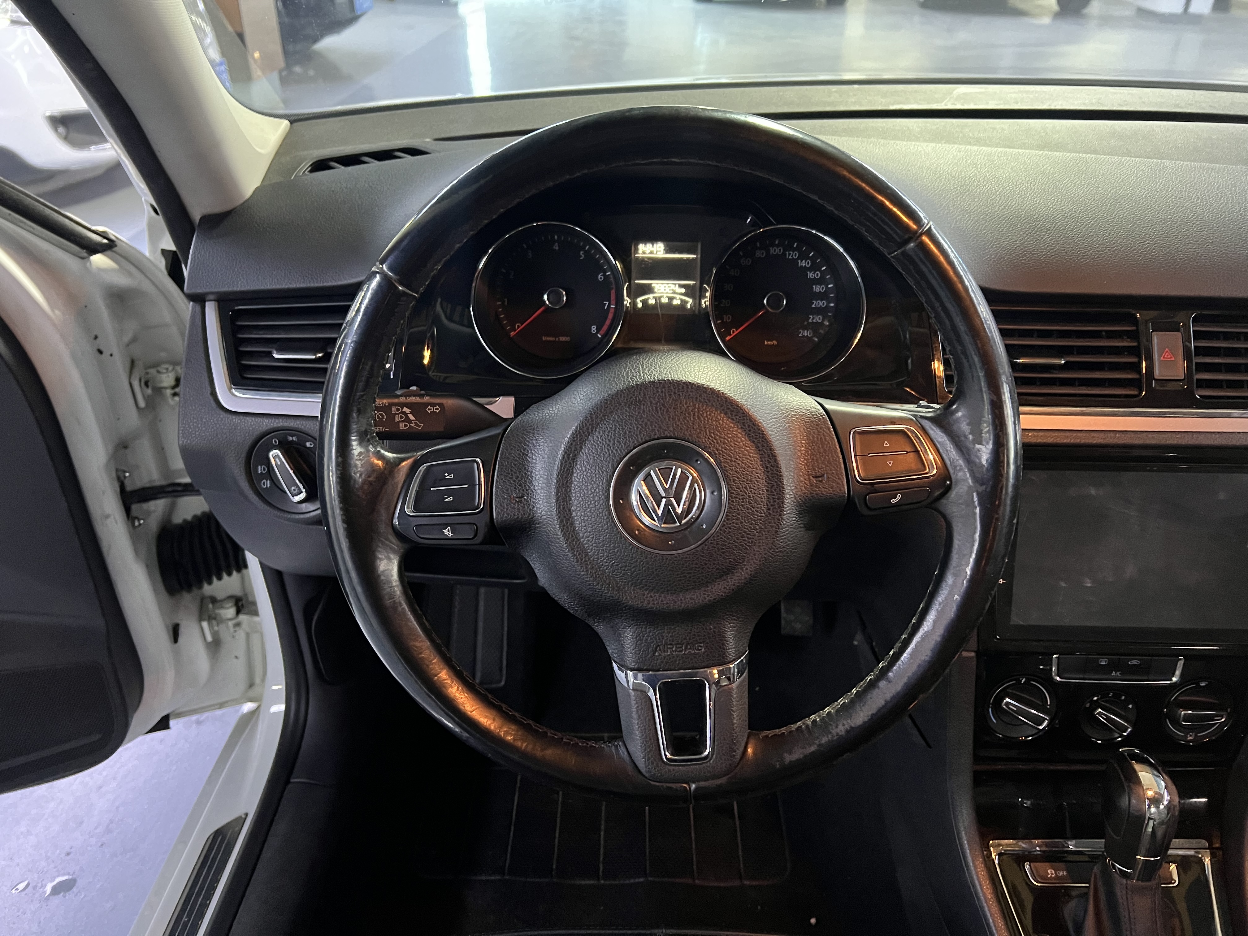 Volkswagen Bora 2015 #5 Volkswagen Bora 2015 car image #5