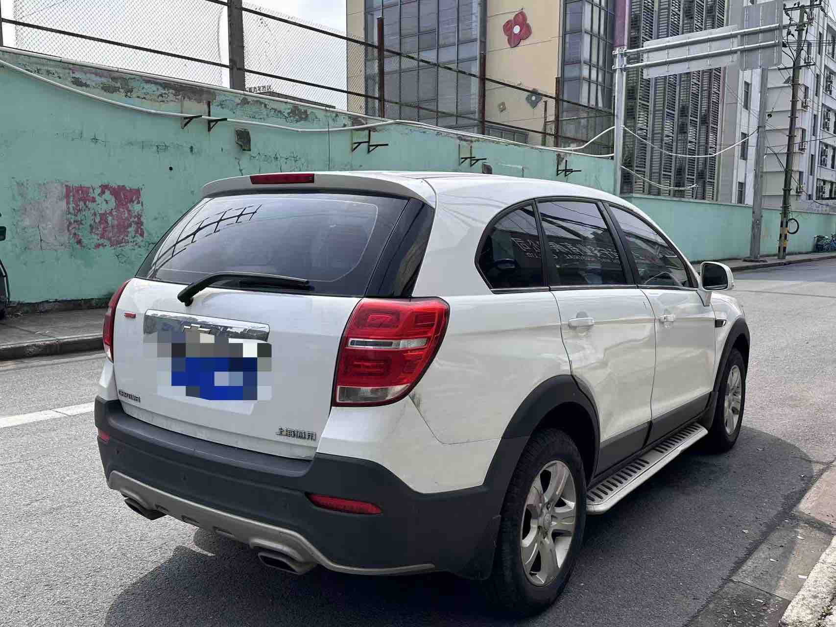 Chevrolet Captiva 2017 car image #5