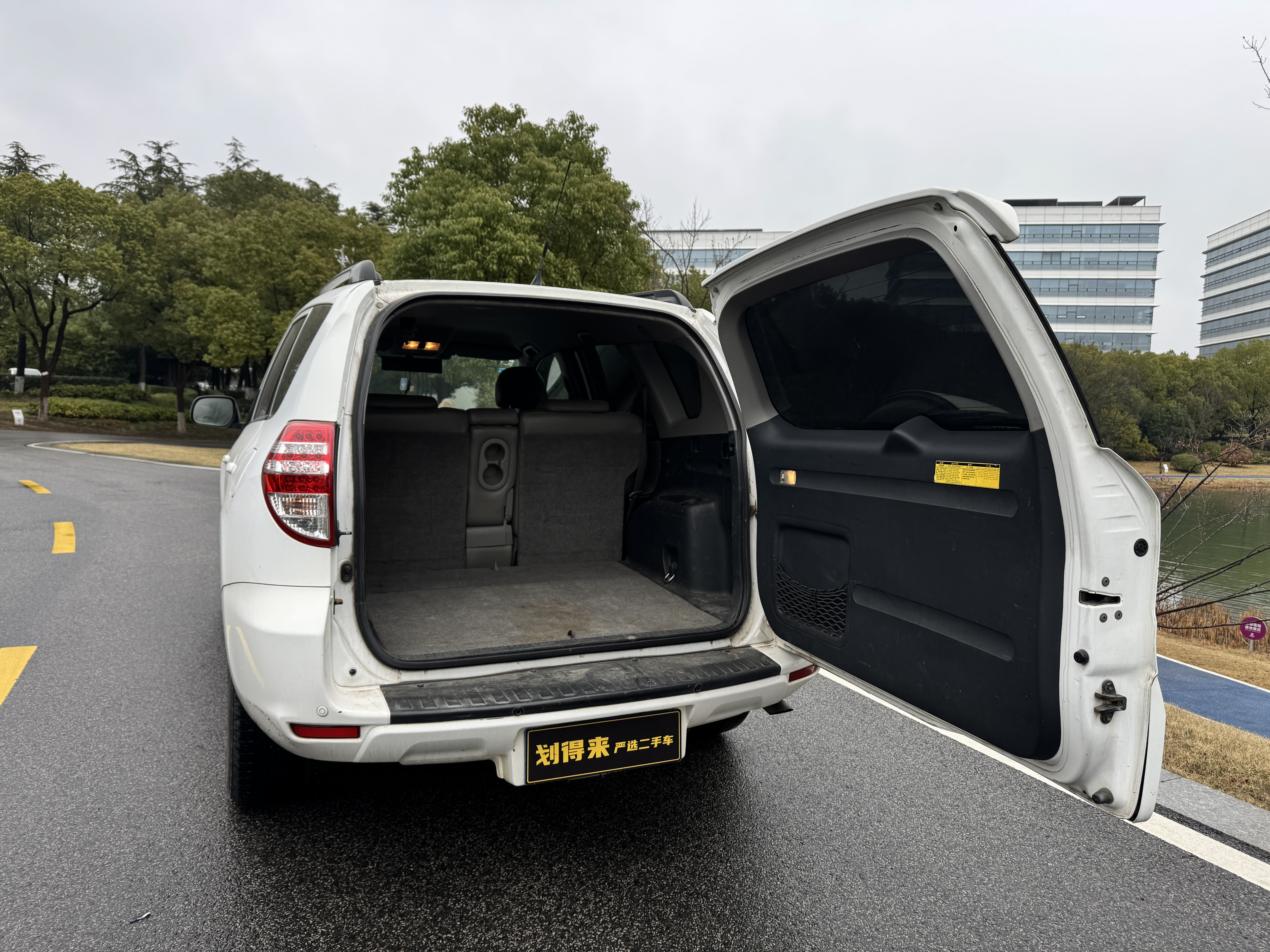 Toyota RAV4 2011 #5 Toyota RAV4 2011 immagine di auto #5