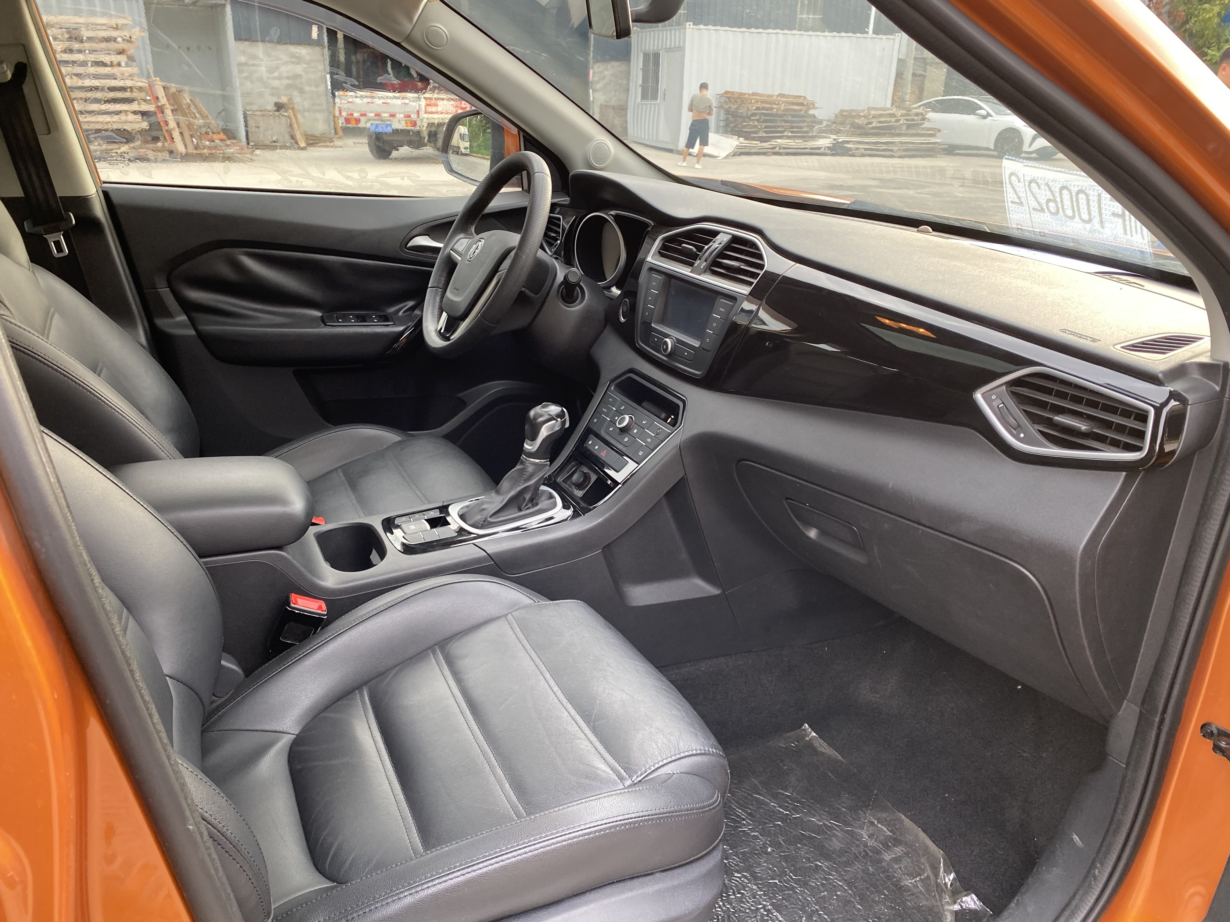 MG GS 2015 car image #5