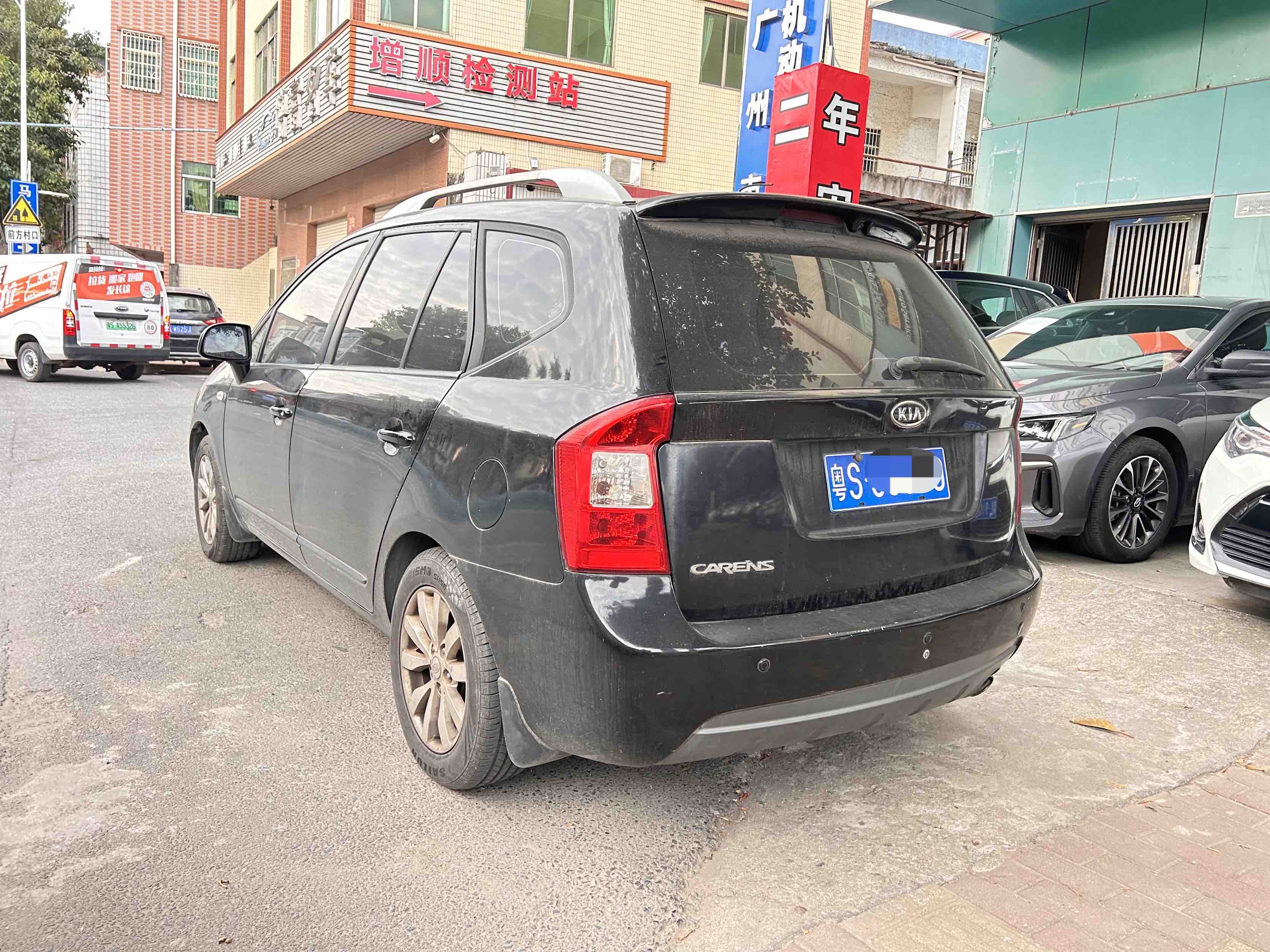 起亚 佳乐 2010 汽车图片 #5