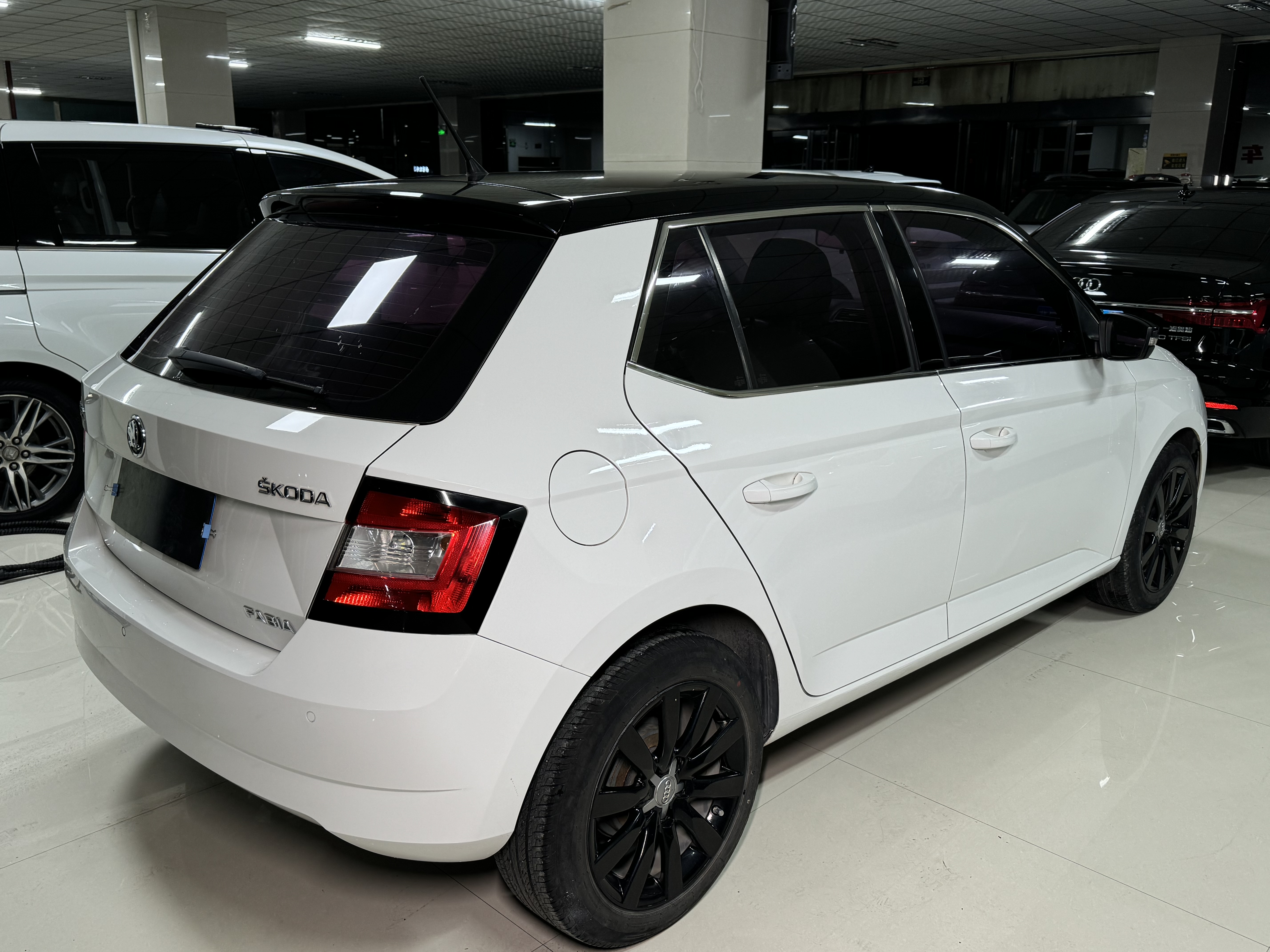 Skoda Fabia 2016 immagine di auto #5