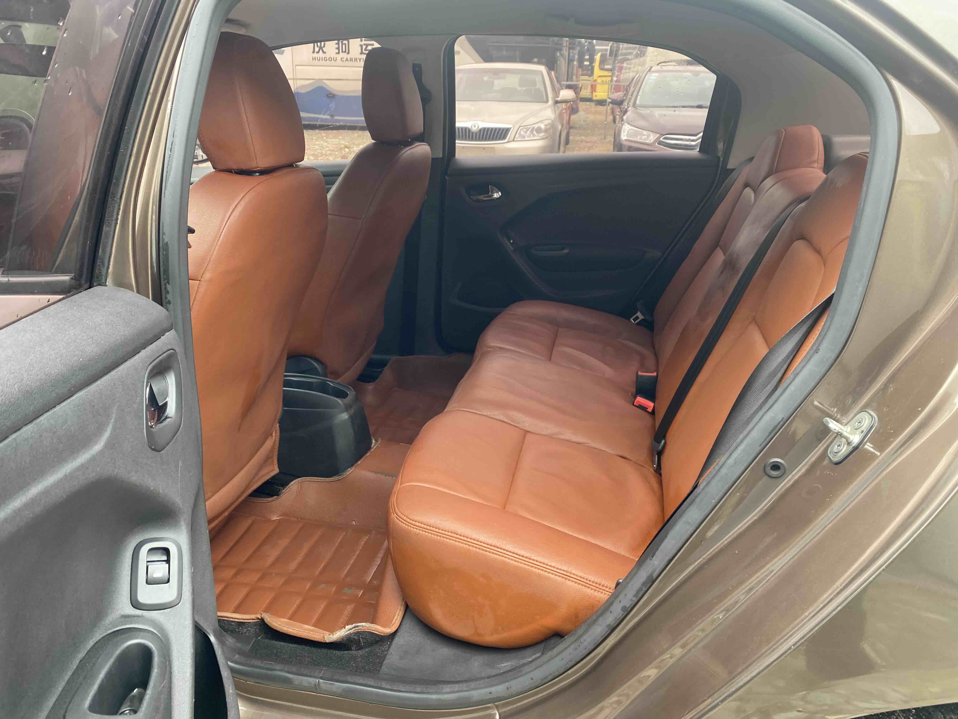 Citroen C-Elysée 2014 imagem de carro #5