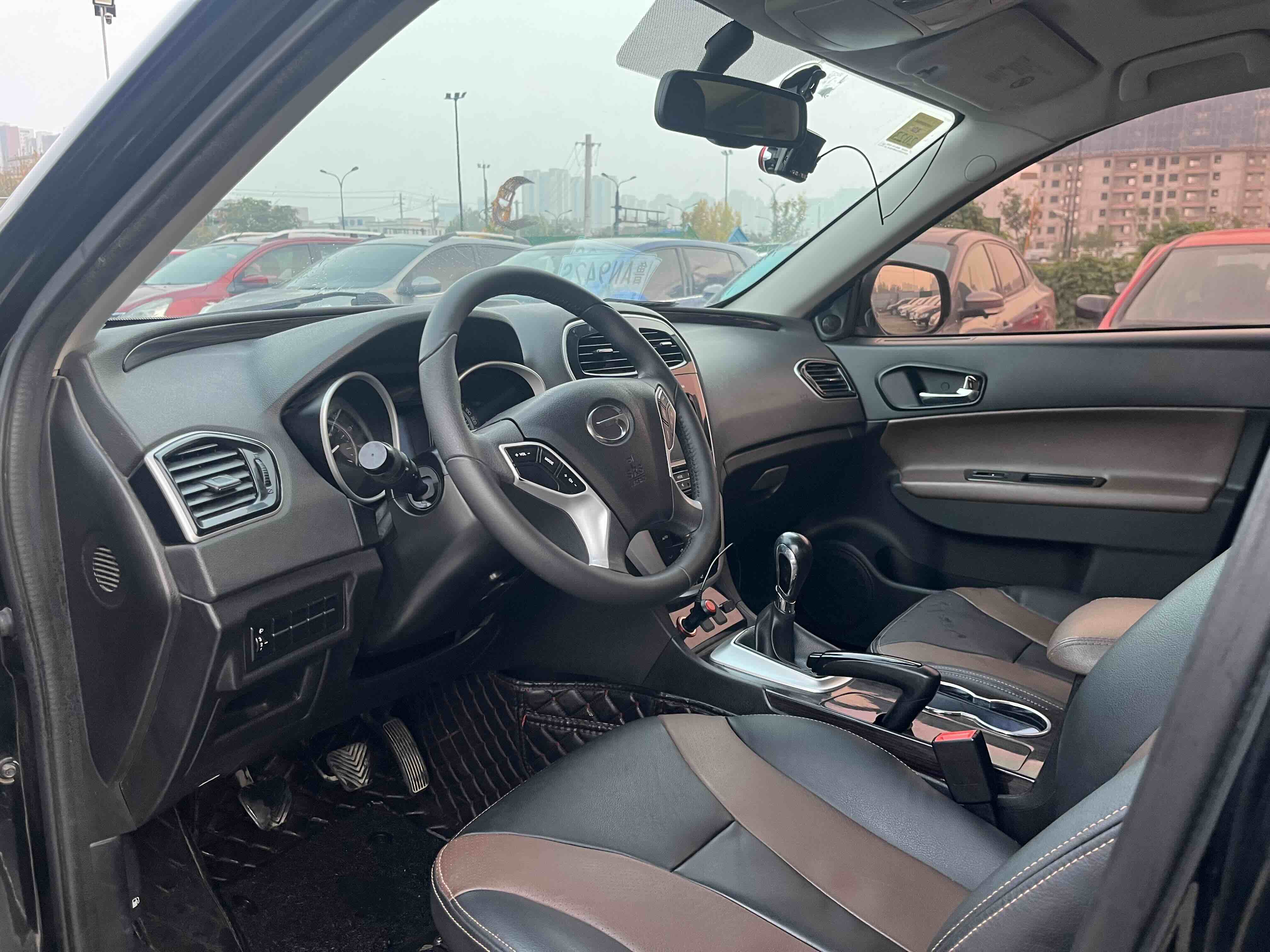 GAC Trumpchi GS5 Super 2015 #5 GAC Trumpchi GS5 Super 2015 car image #5