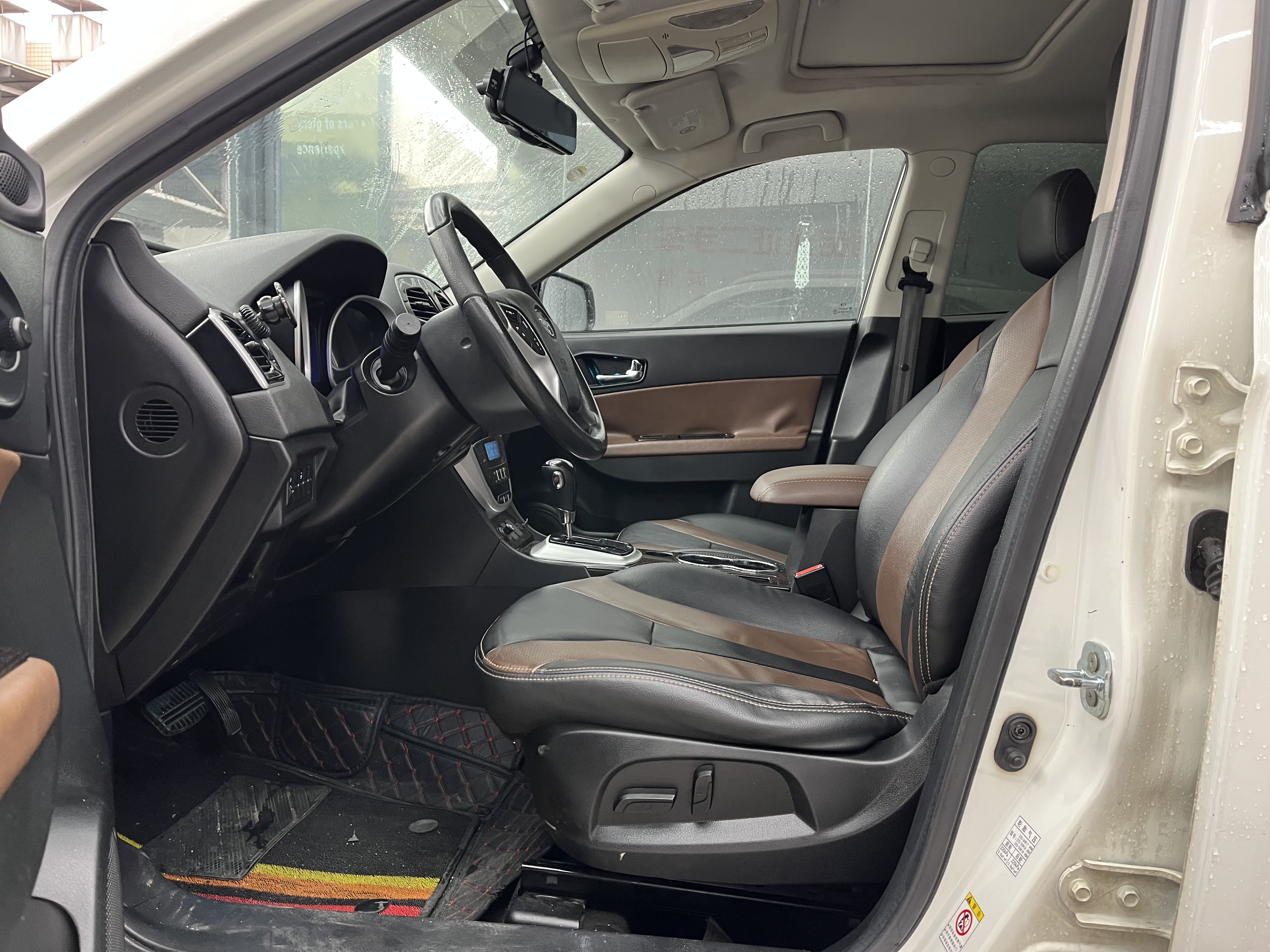 GAC Trumpchi GS5 Super 2015 #5 GAC Trumpchi GS5 Super 2015 car image #5