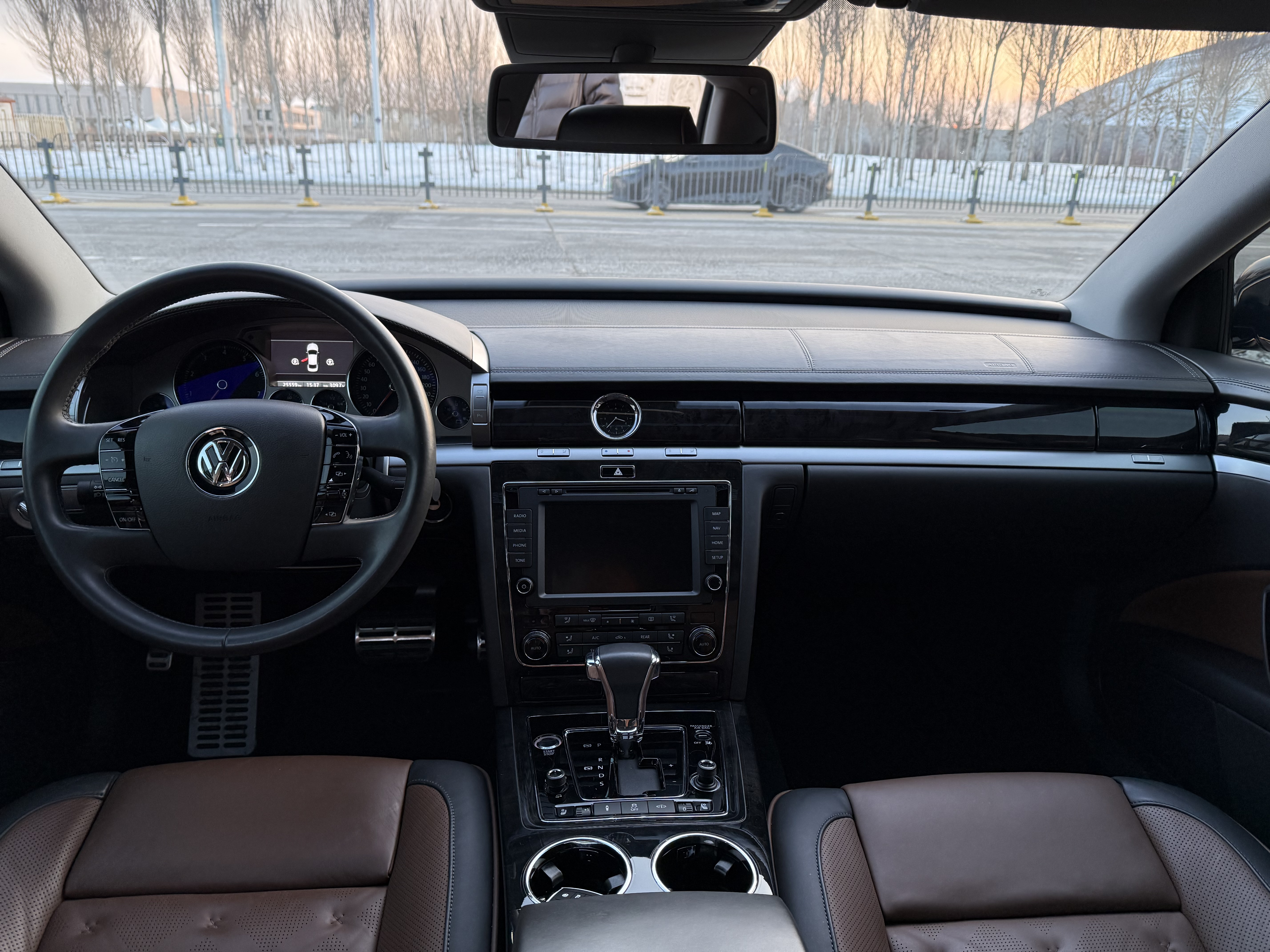 Volkswagen Pheaton 2016 immagine di auto #5