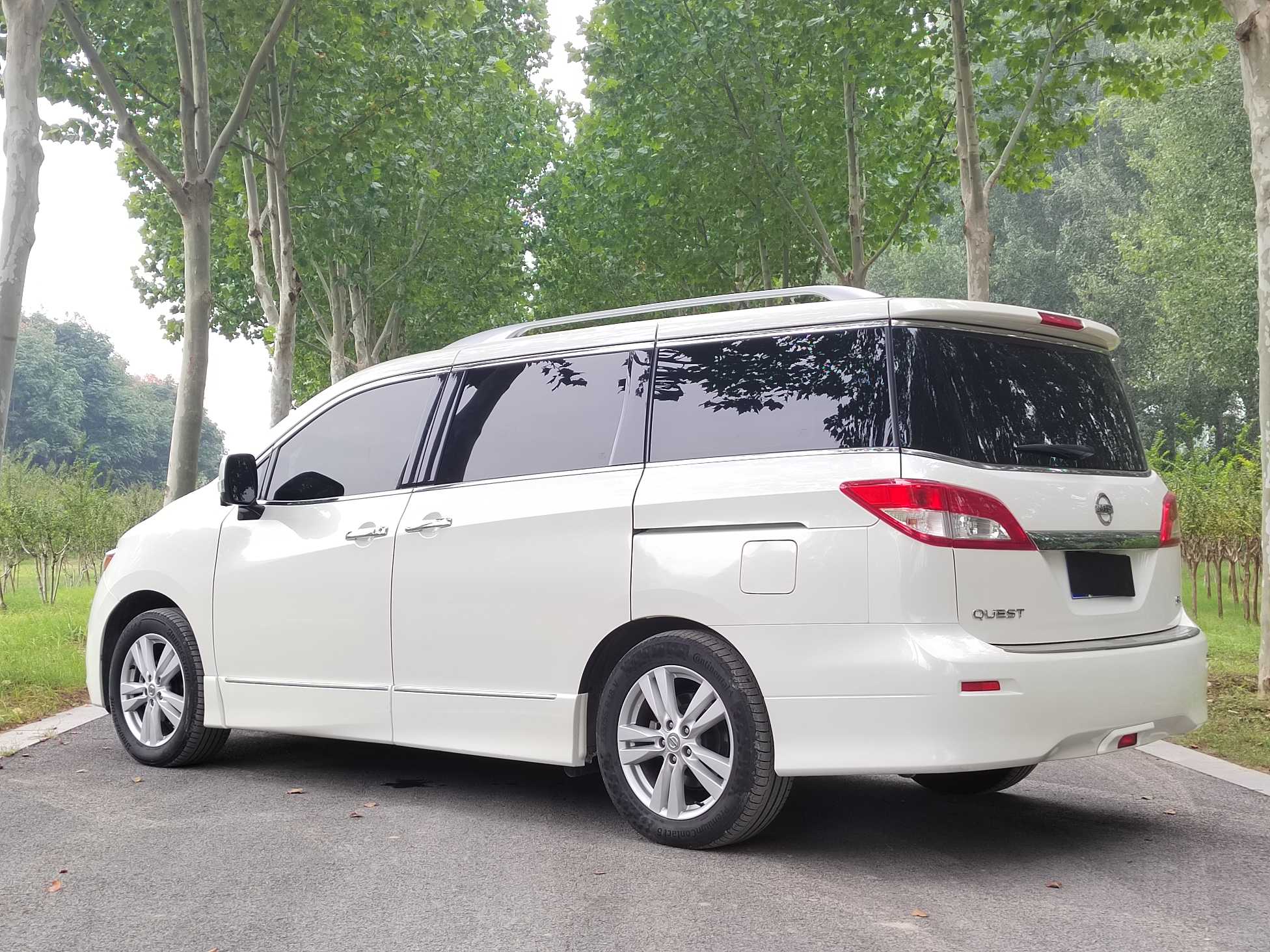Nissan Quest 2017 imagen de coche #5