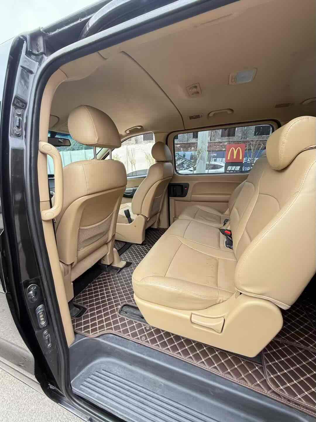 Hyundai H-1 2015 car image #5