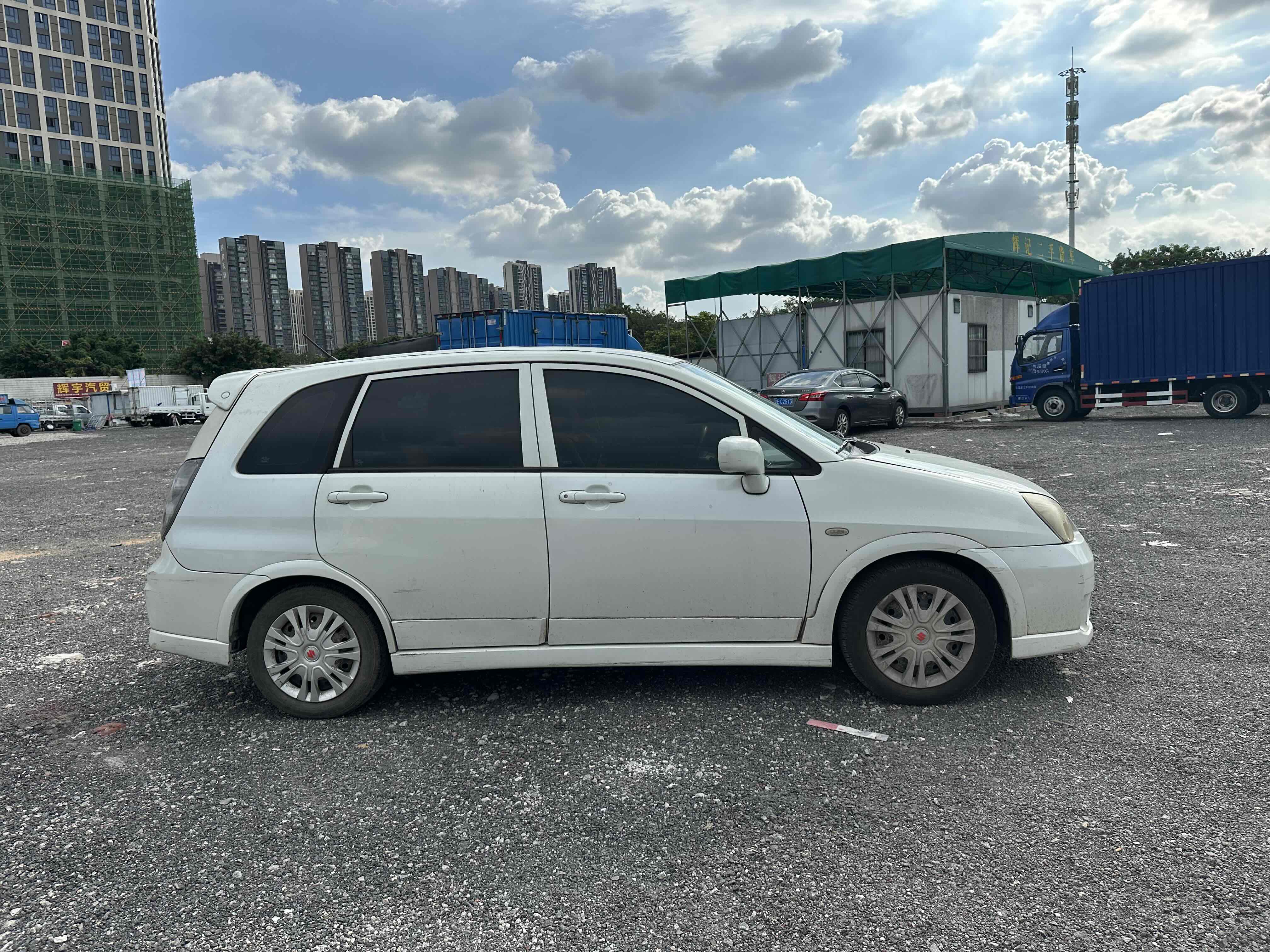 Suzuki Liana 2014 изображение автомобиля #5