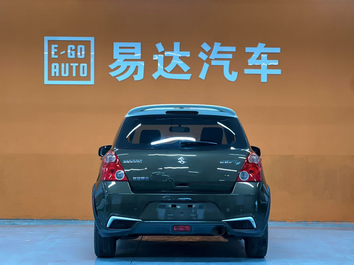 Suzuki Swift 2015 car image #5