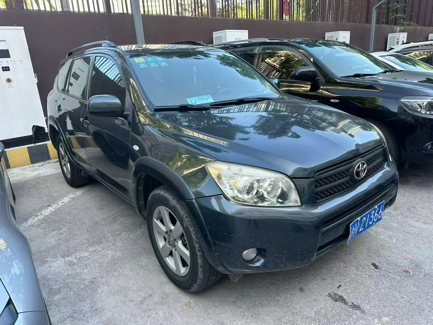 Toyota RAV4 (Imported) 2008 image de voiture #5