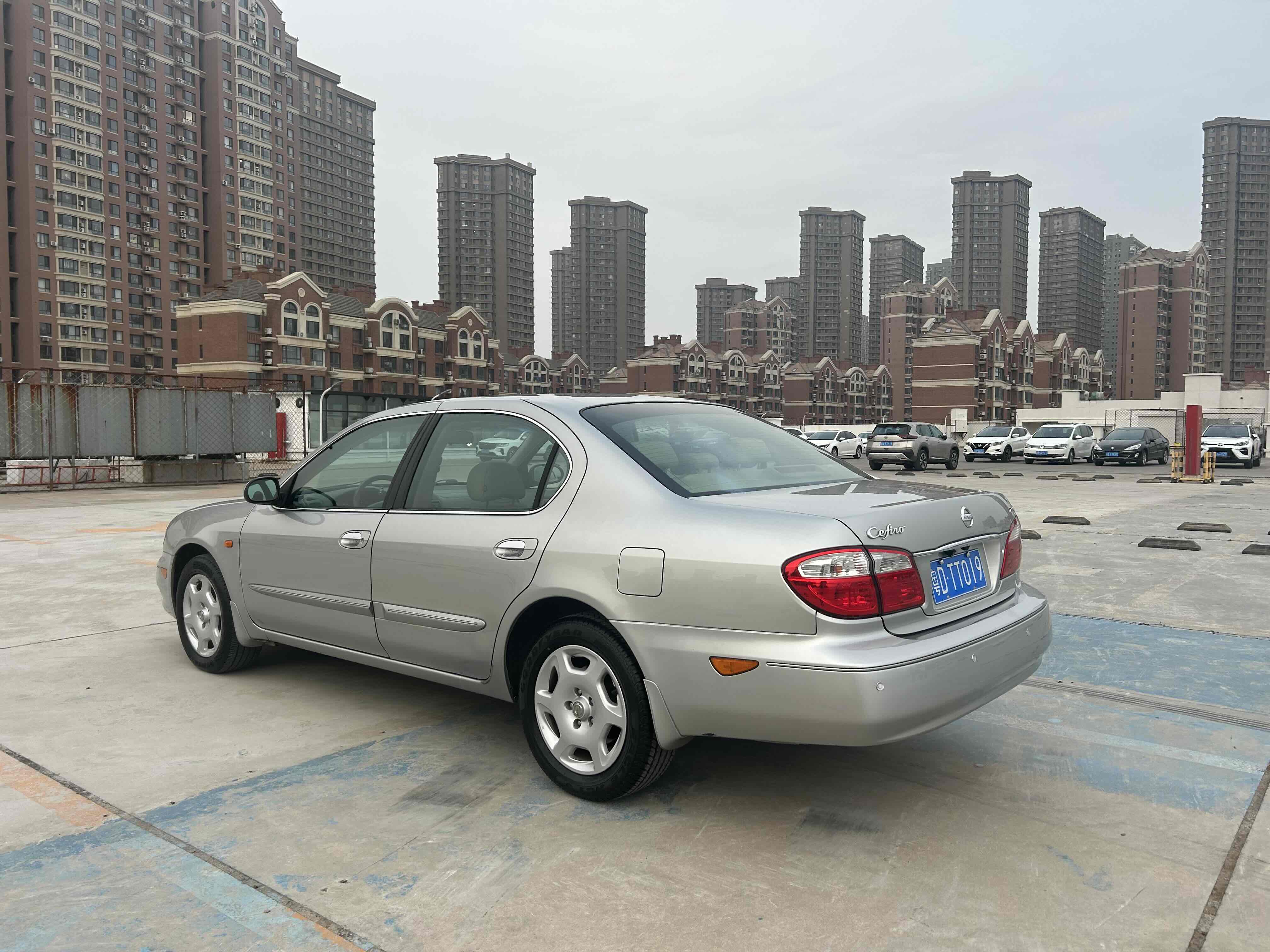 日产 风度 2003 汽车图片 #5