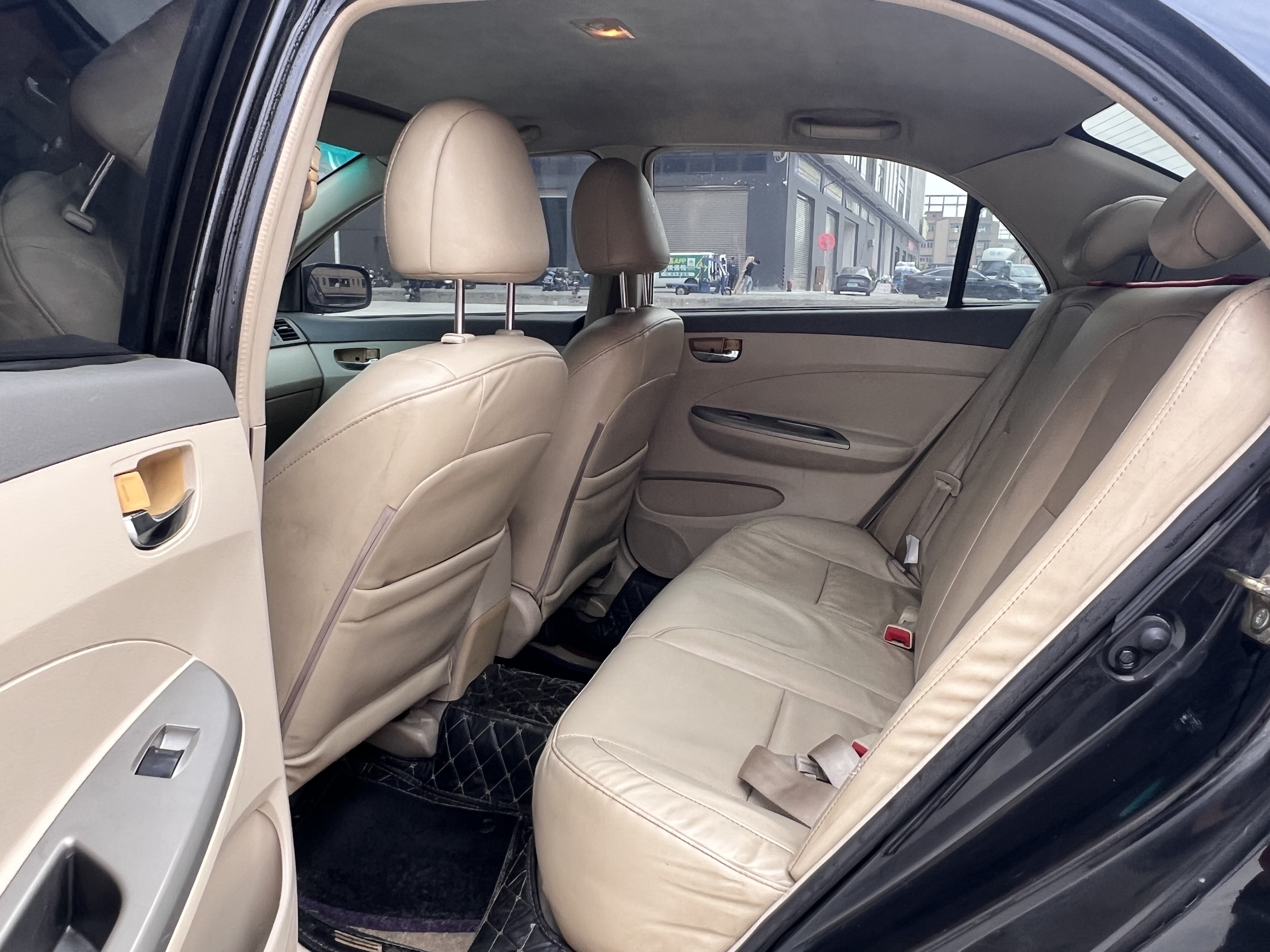 BYD G3 2013 imagem de carro #5