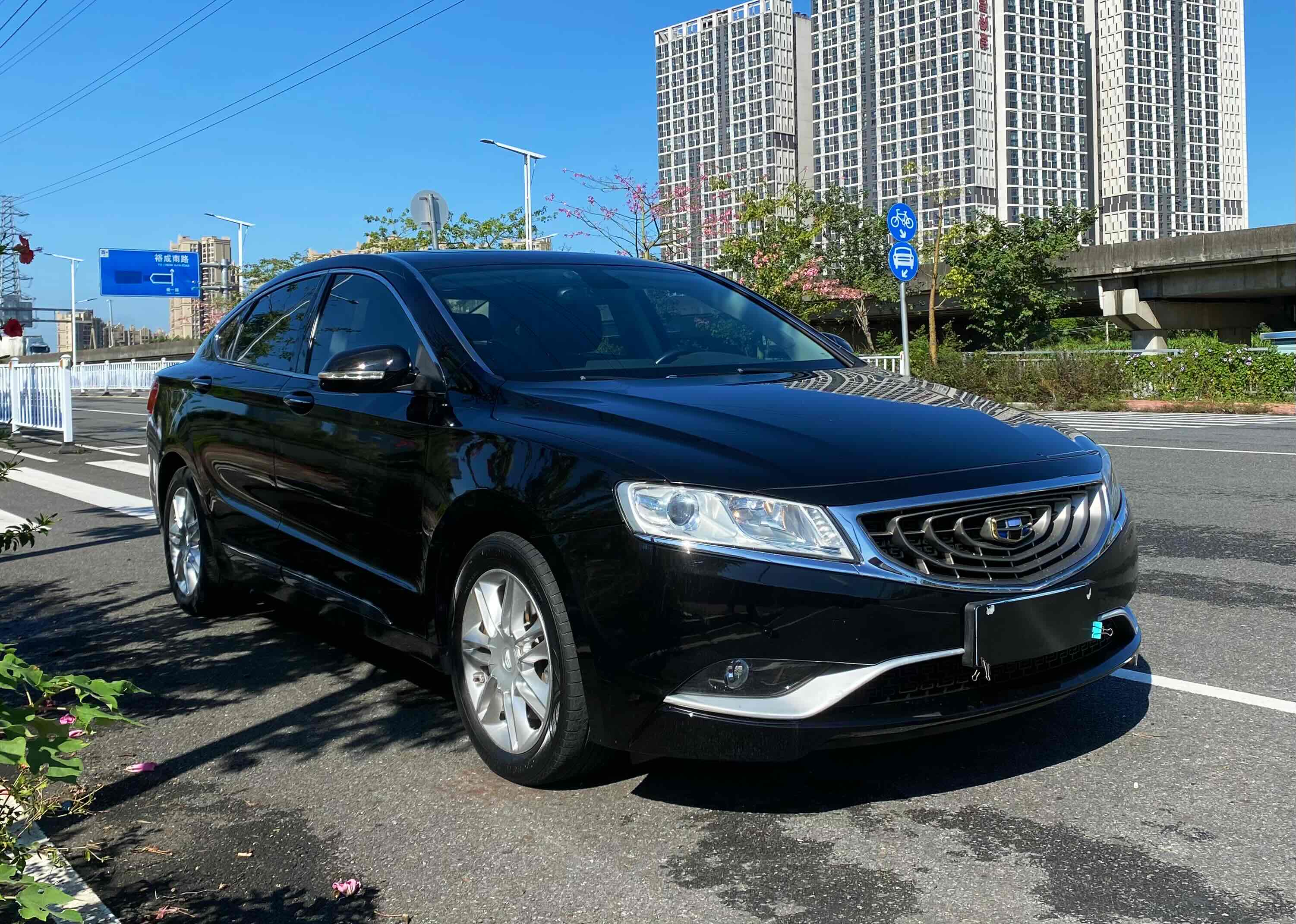 GEELY Ulion 2016 immagine di auto #5