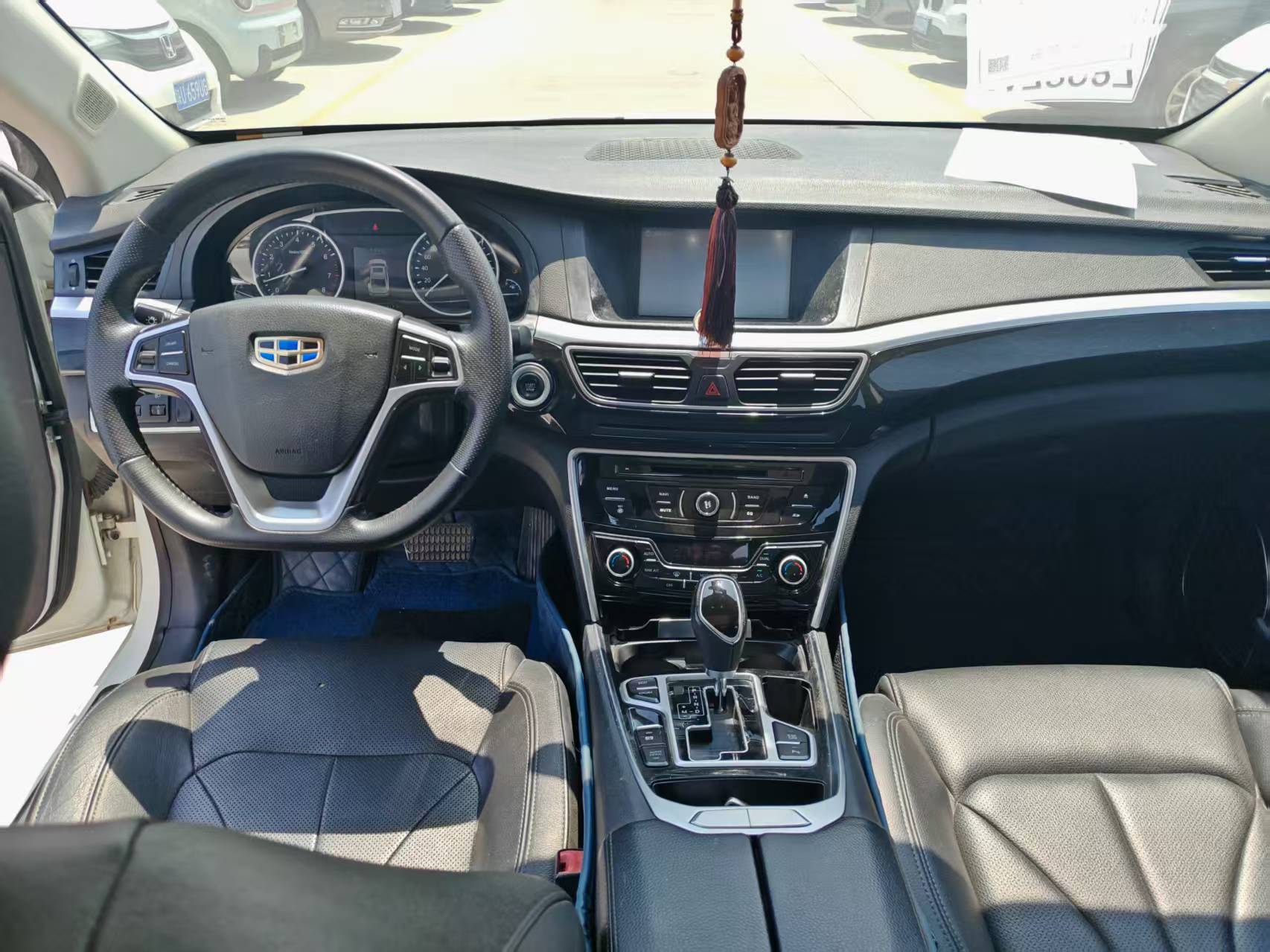 GEELY Ulion 2015 immagine di auto #5