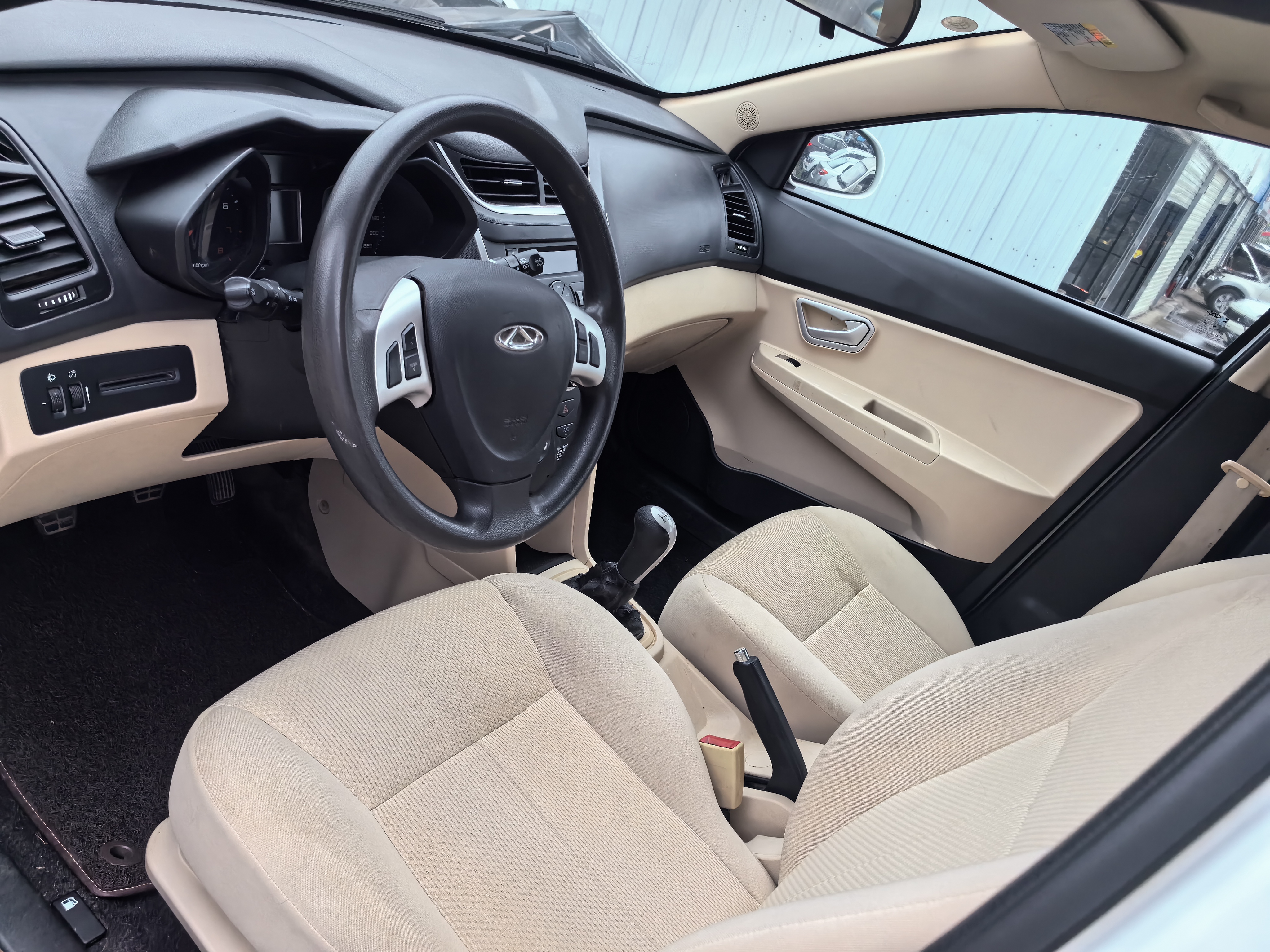 Chery Fulwin 2015 #5 Chery Fulwin 2015 car image #5