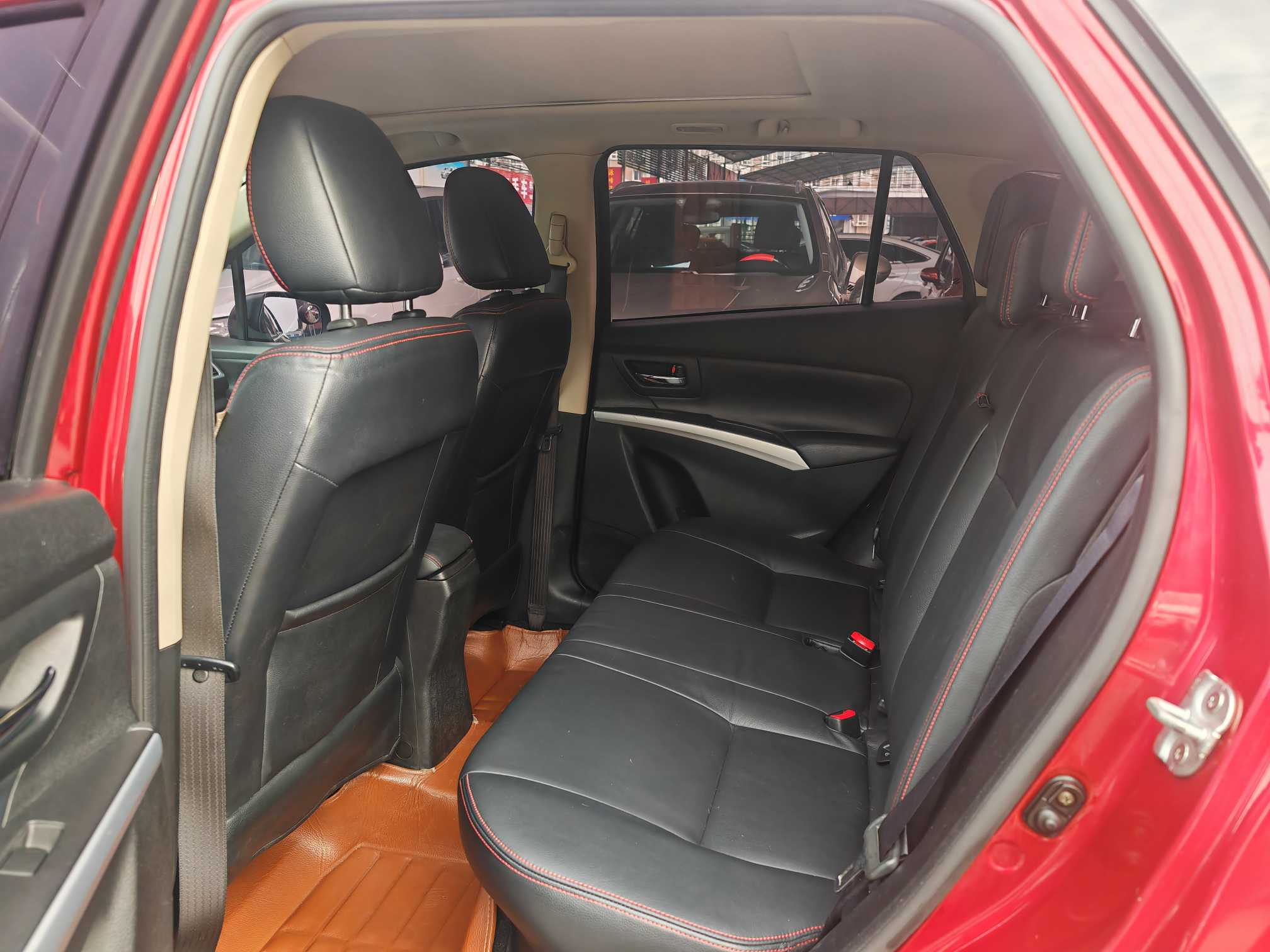 Suzuki S-Cross 2014 صورة سيارة #5