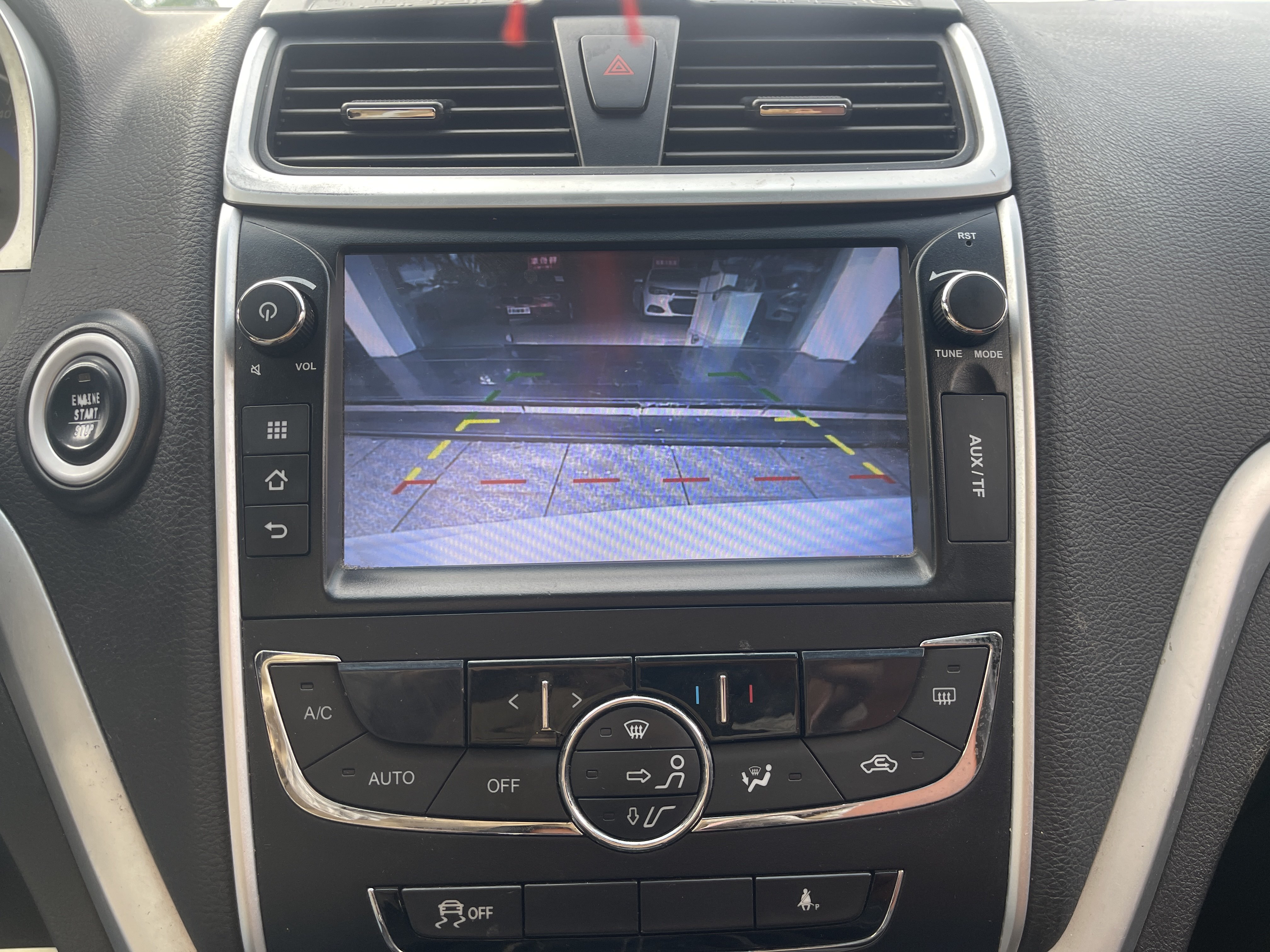 GEELY Emgrand 2015 car image #5