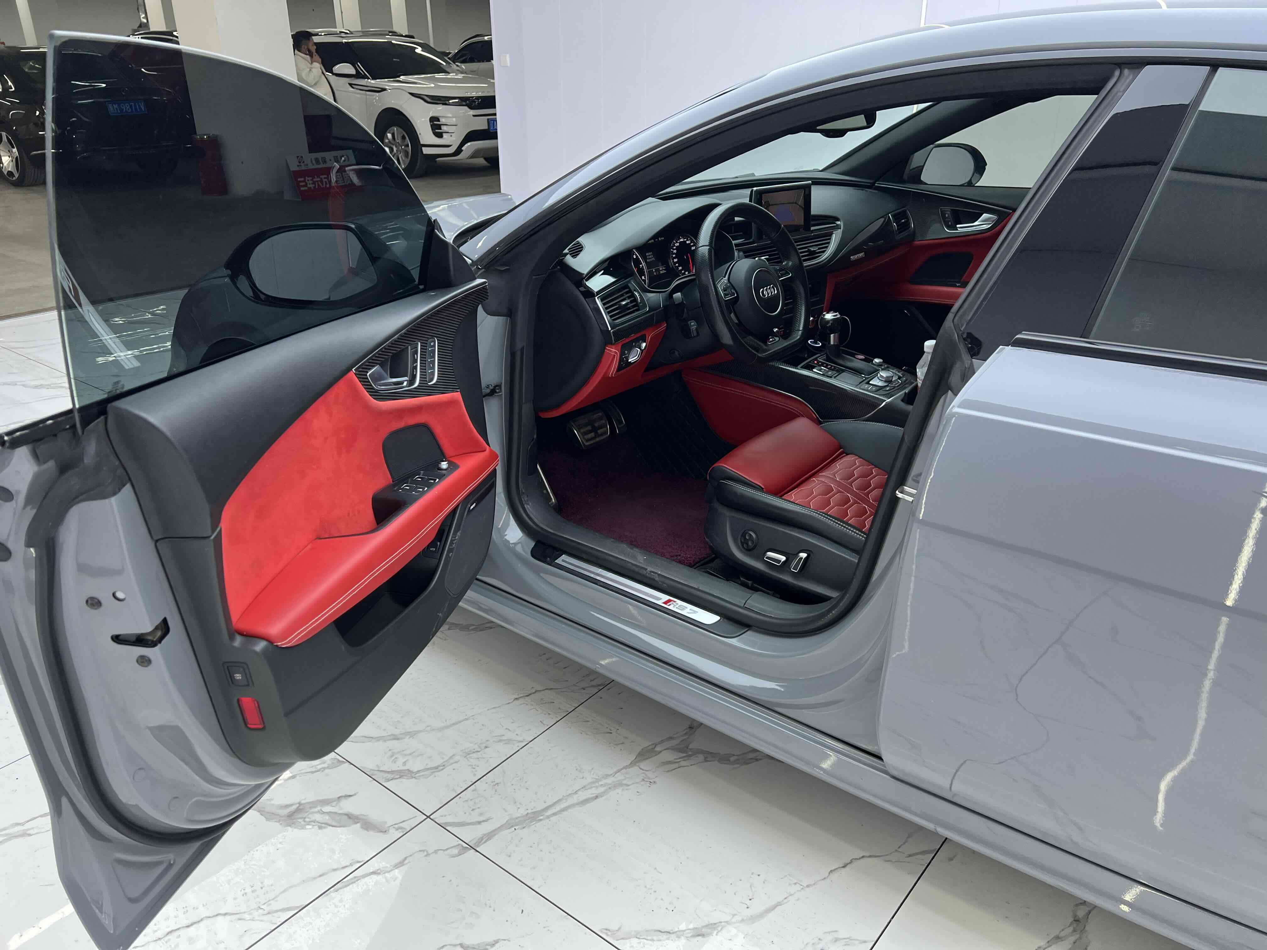 Audi RS 7 2018 car image #5