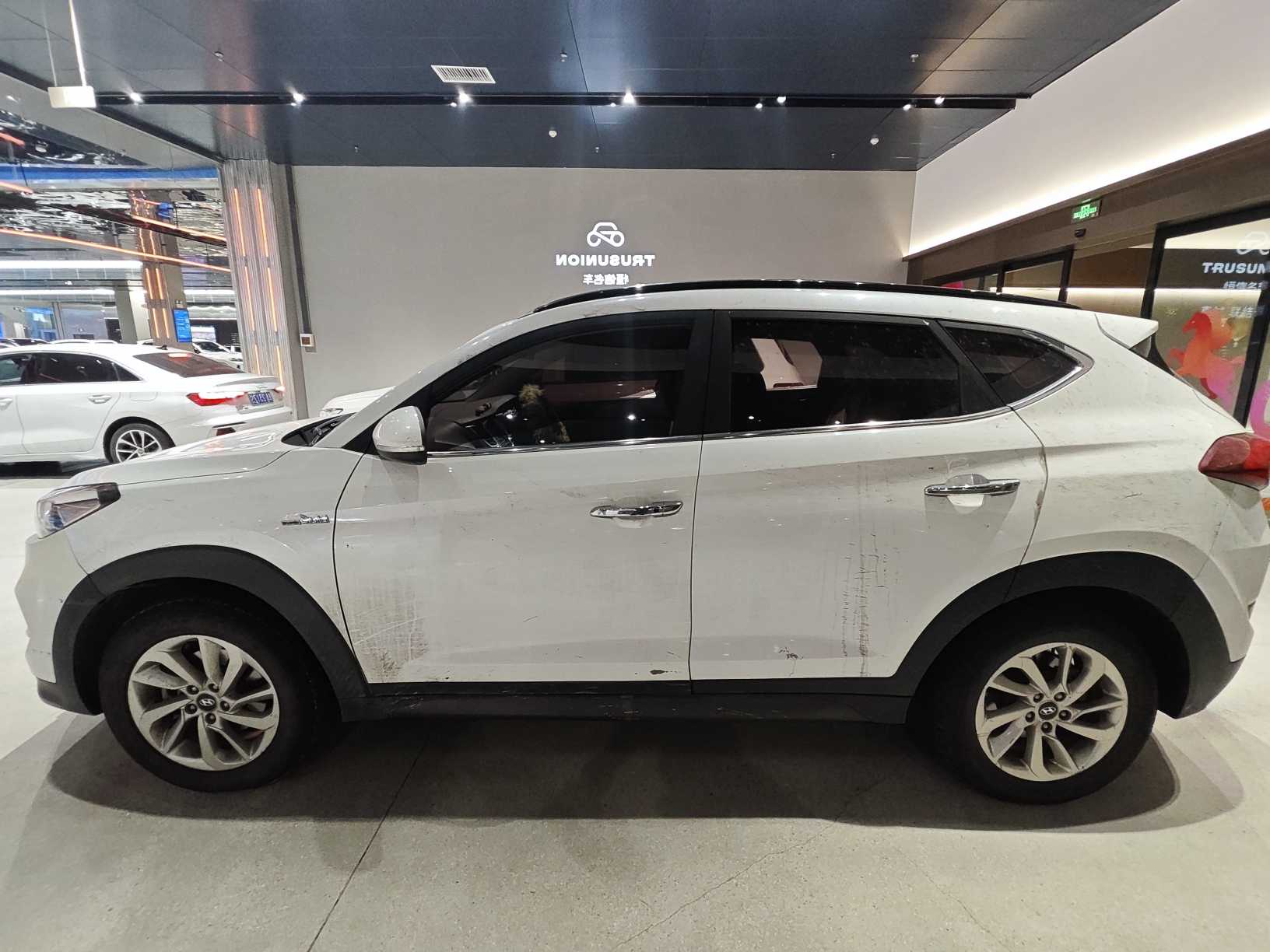 Hyundai Tucson 2017 car image #5