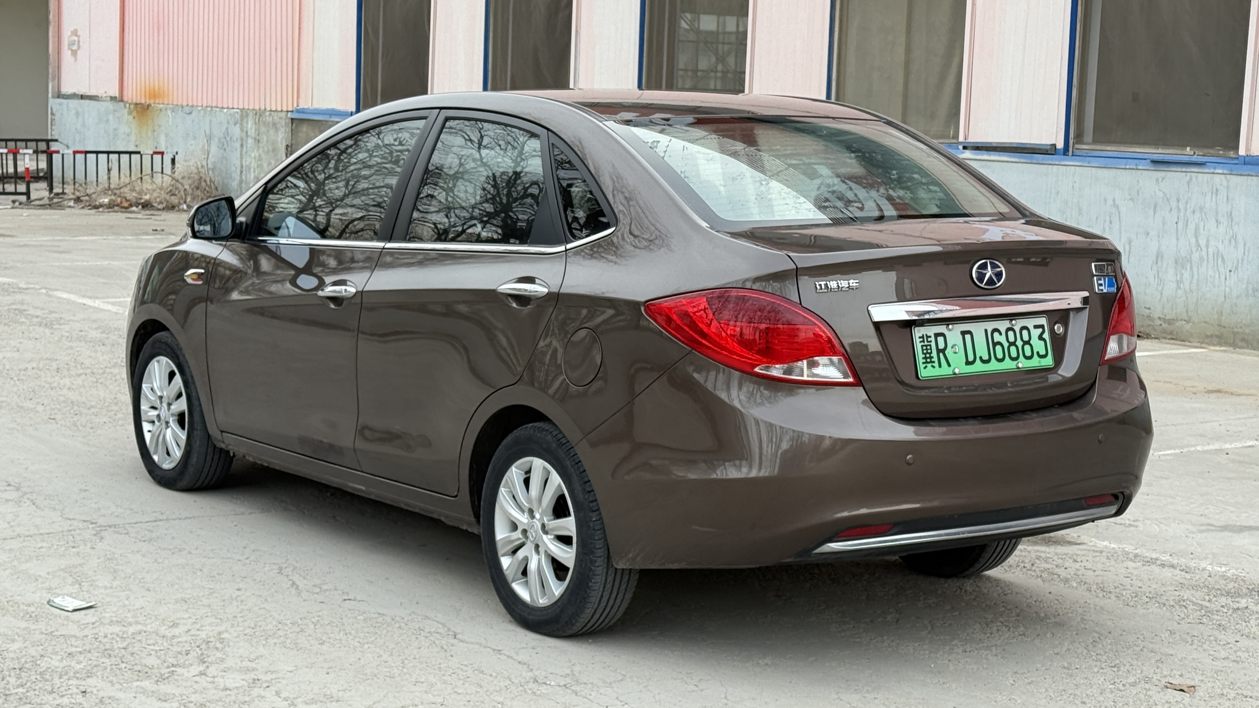 JAC 2016 #5 JAC 2016 car image #5