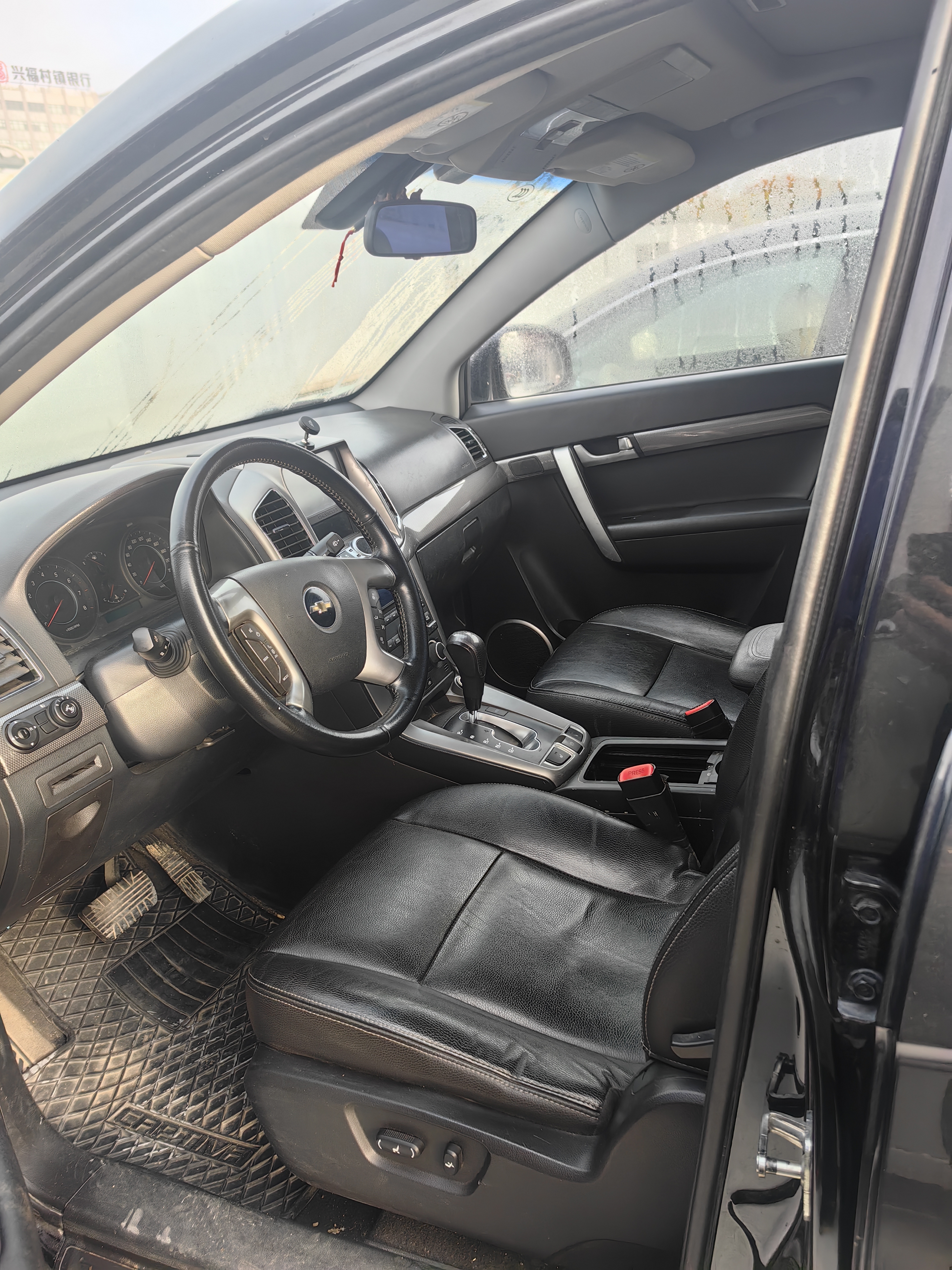 Chevrolet Captiva (Imported) 2011 car image #5