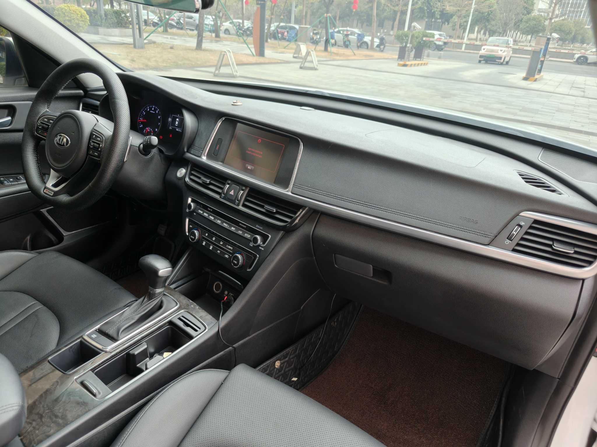 Kia K5 2017 car image #5