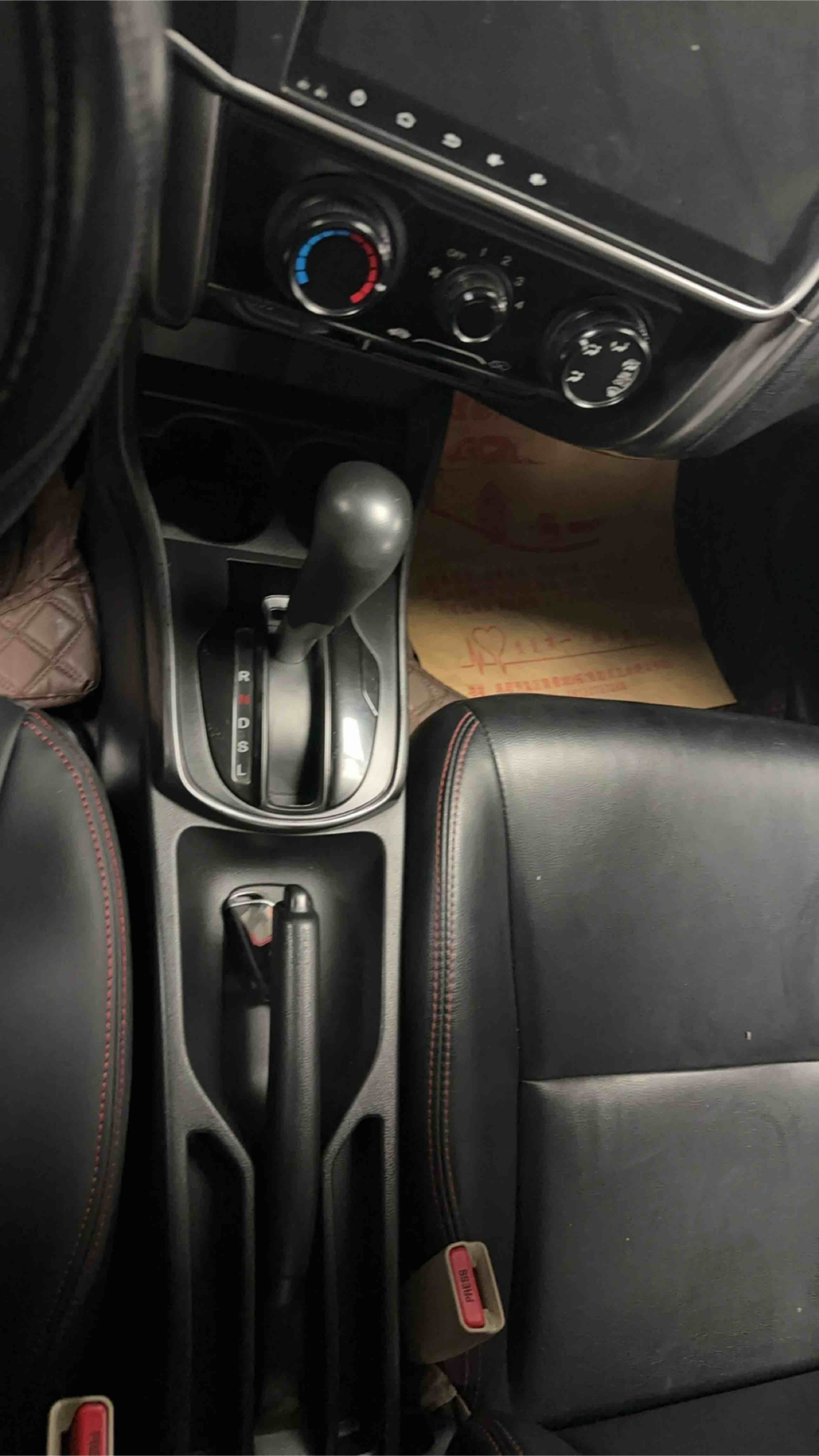 Honda Greiz 2016 car image #5