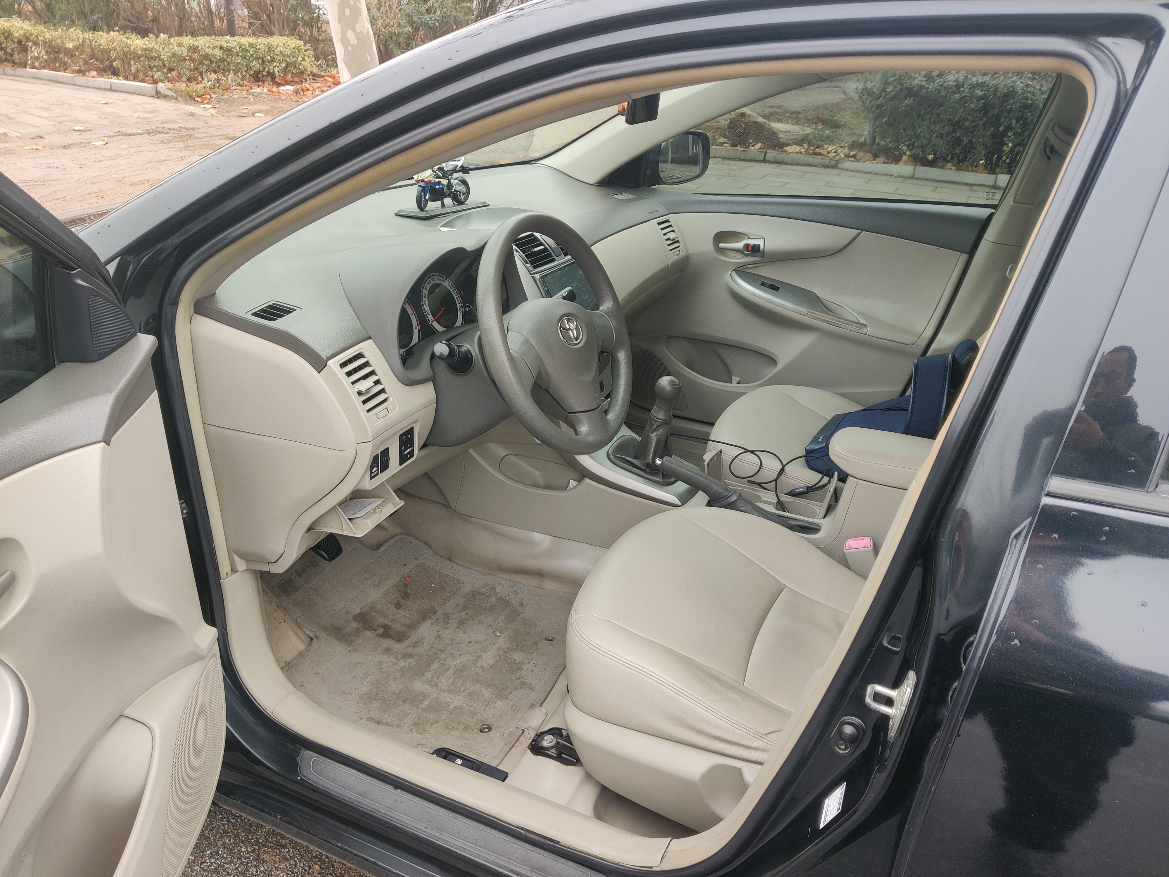 2009 car image #5