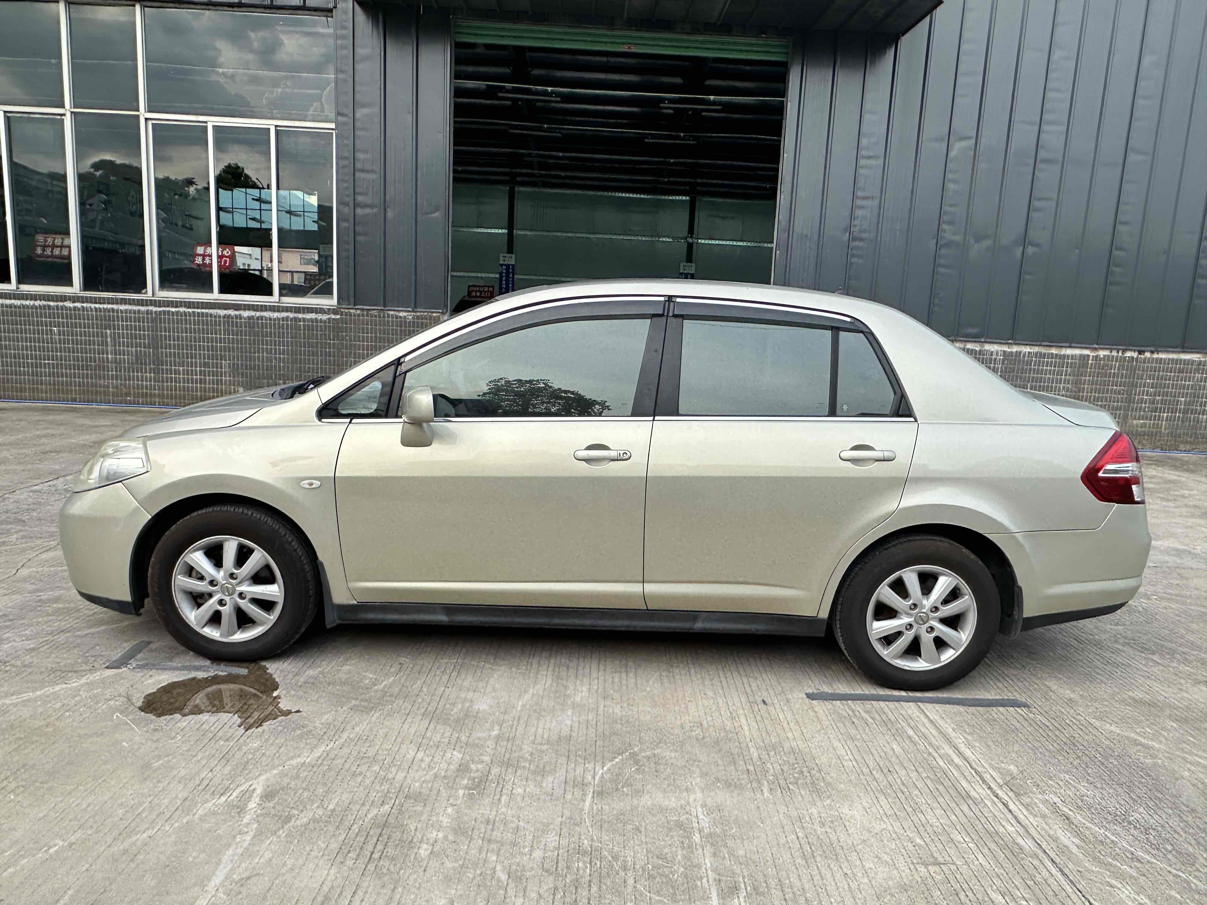 日产 颐达 2010 汽车图片 #5