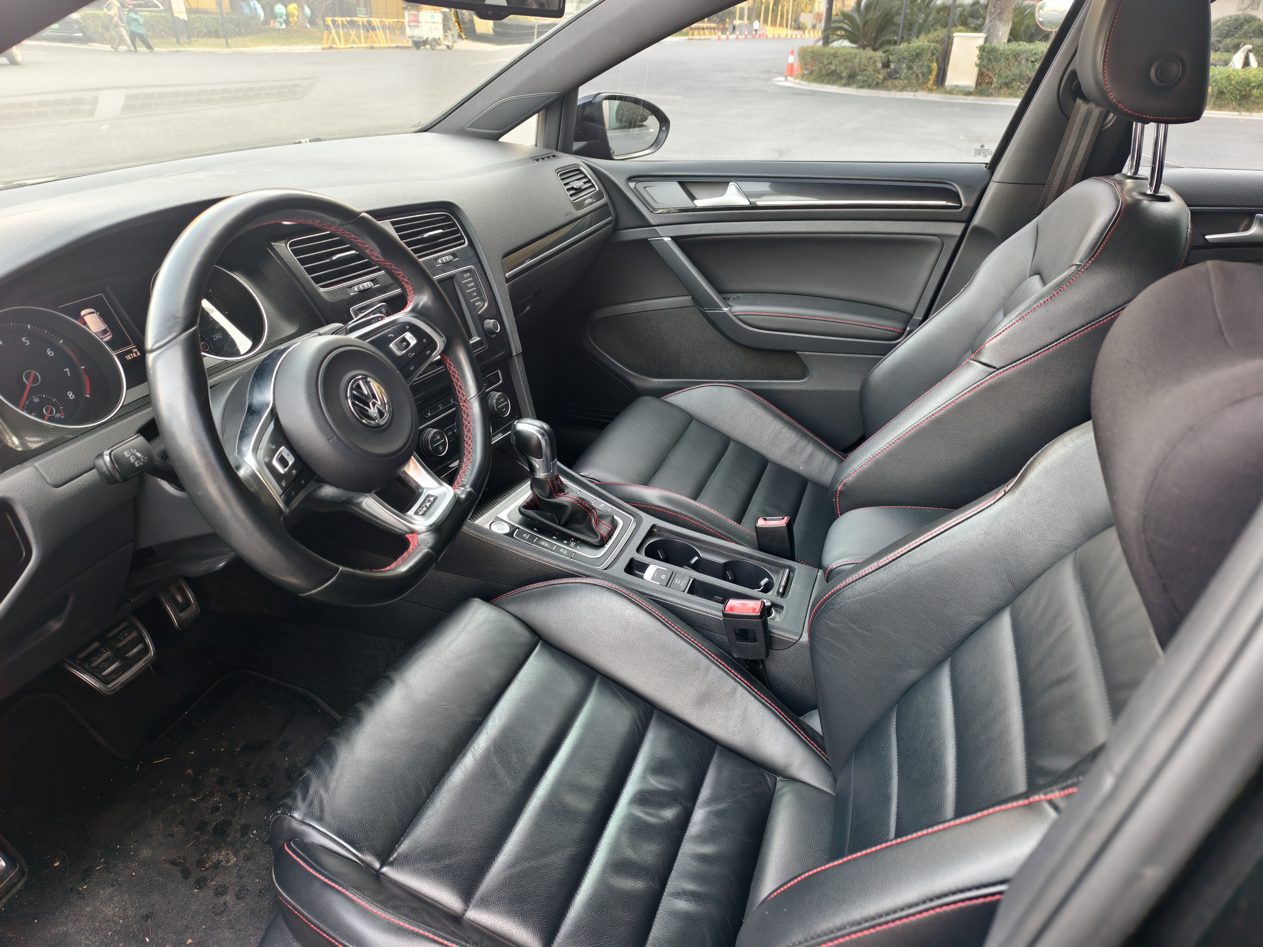 Volkswagen GolfGTI 2016 car image #5