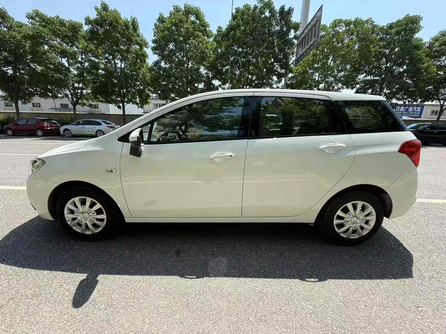 Chevrolet Lova 2017 #5 Chevrolet Lova 2017 car image #5