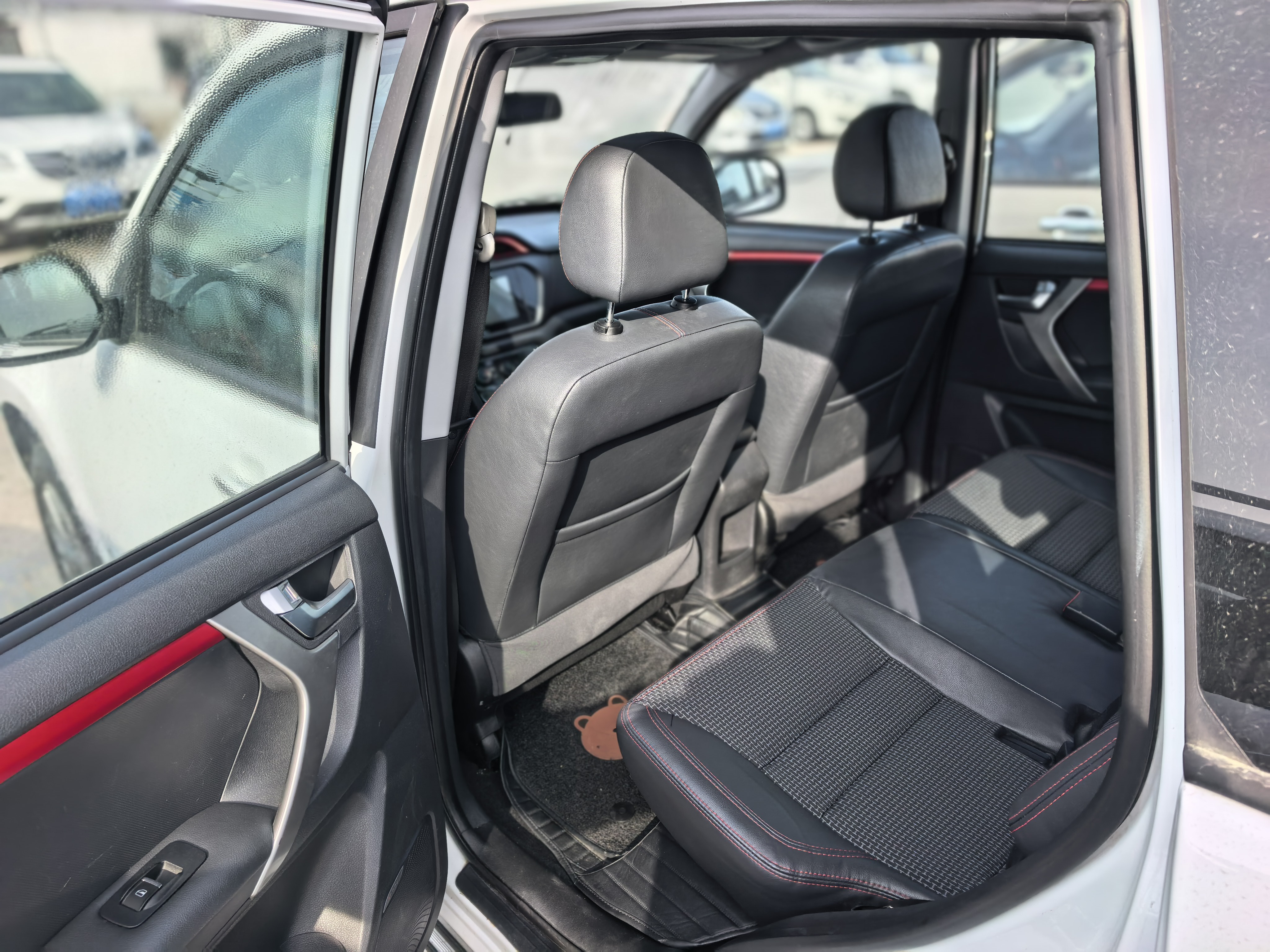 Tiggo 3 2016 car image #5