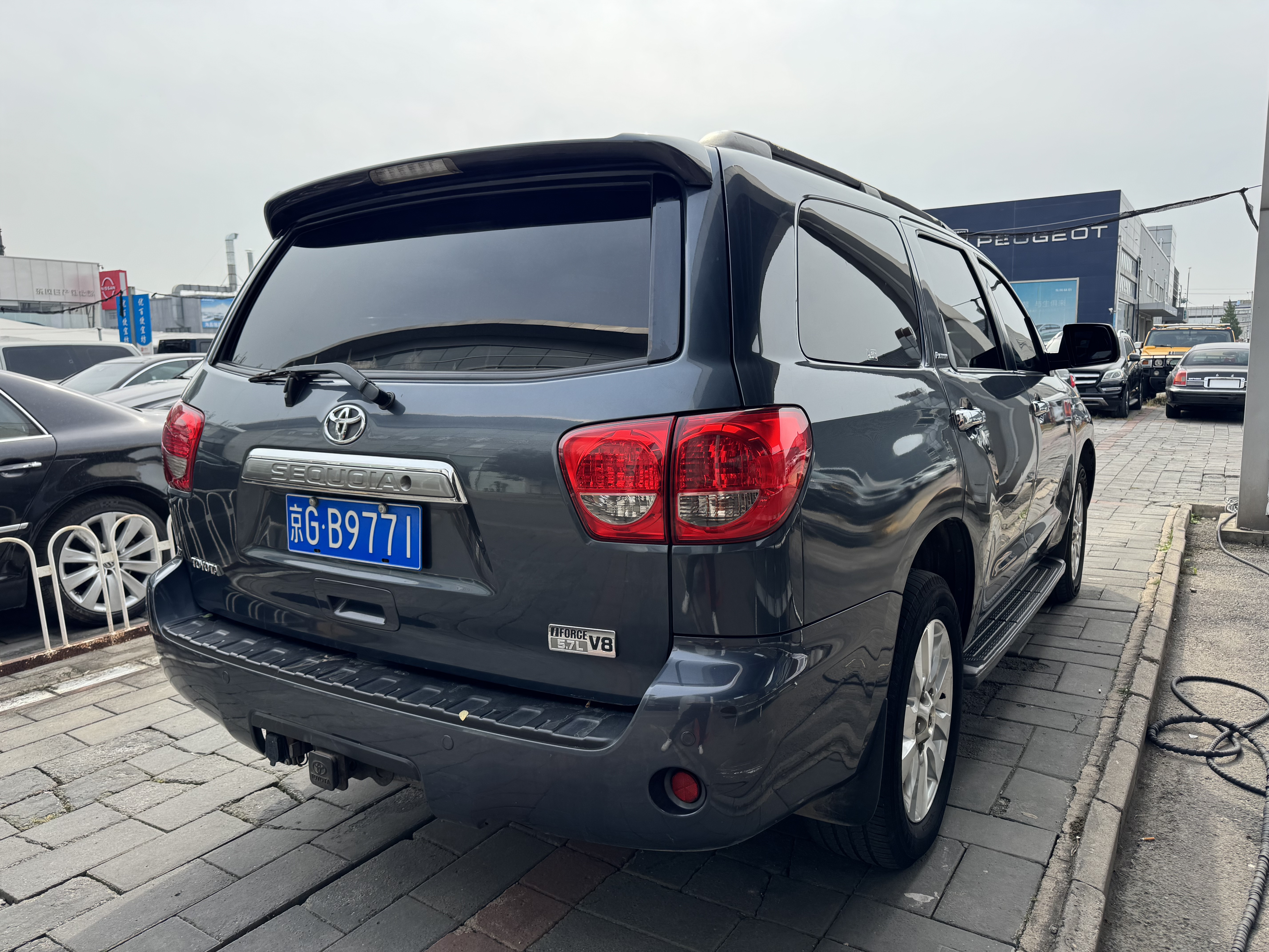 Toyota Sequoia 2008 #5 Toyota Sequoia 2008 immagine di auto #5