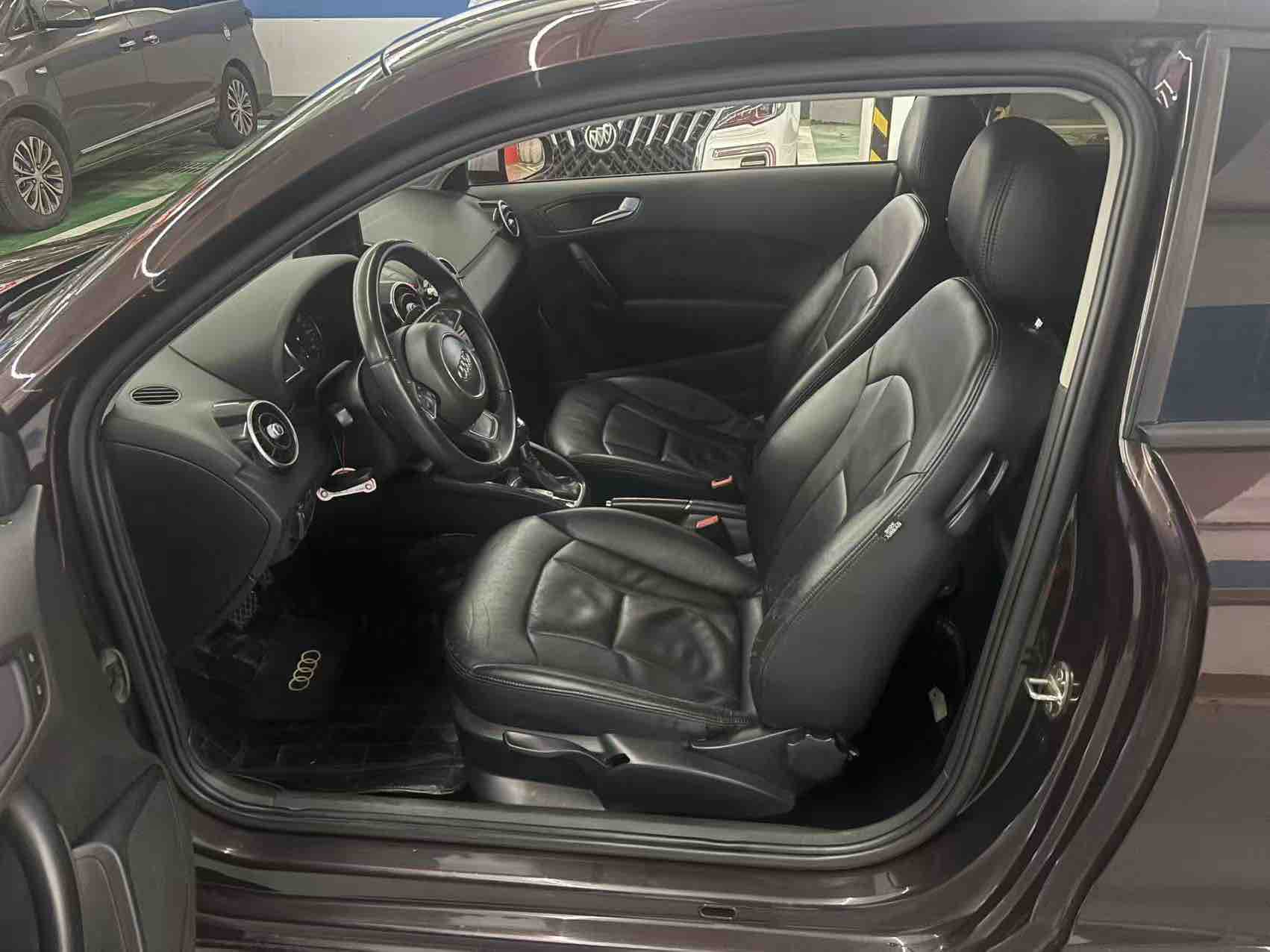 Audi A1 2013 car image #5