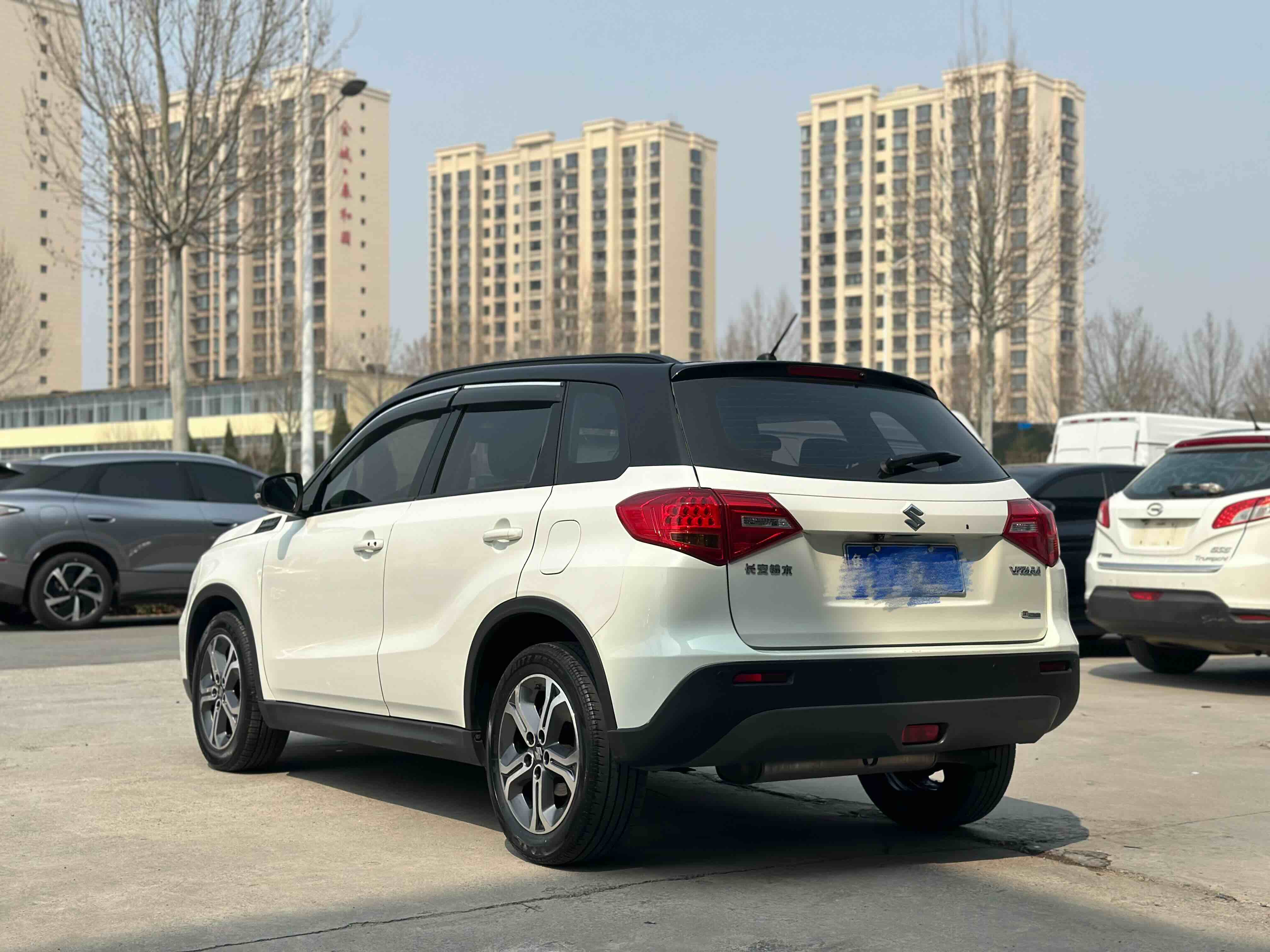 Suzuki Vitara 2017 صورة سيارة #5