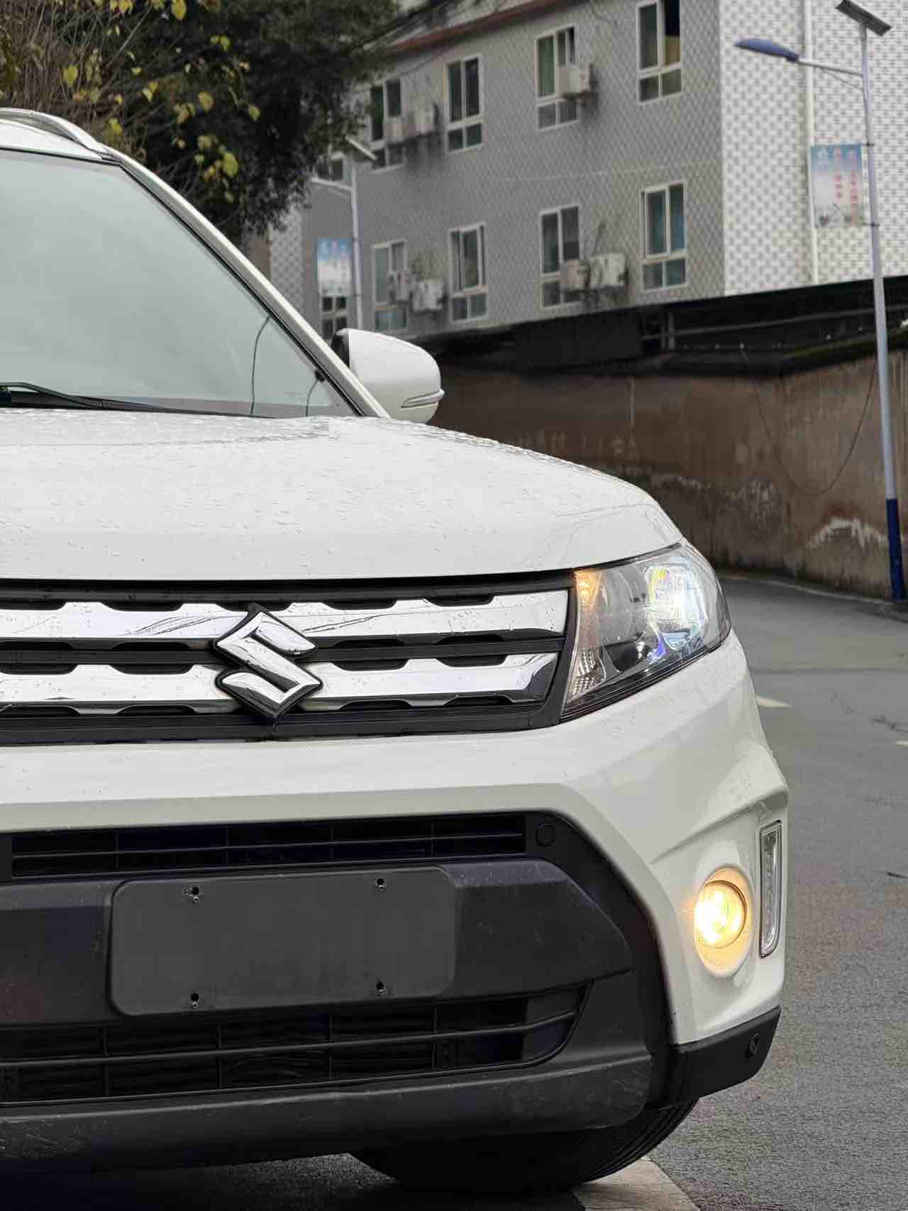 Suzuki Vitara 2016 image de voiture #5